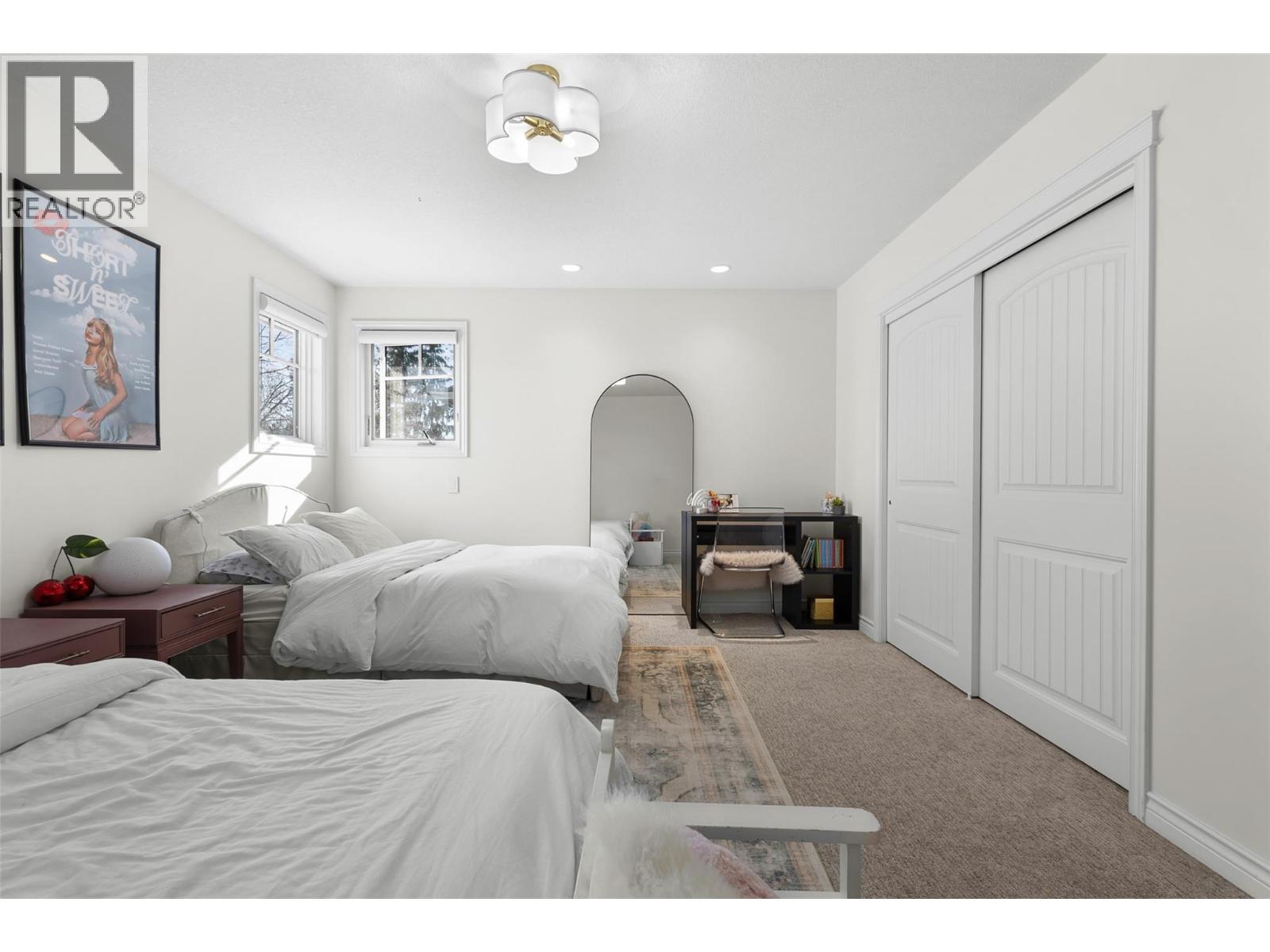 Picture for 539 Metcalfe  Avenue https://www.cirrealty.ca/reb/bc/8/10364068_43.jpg