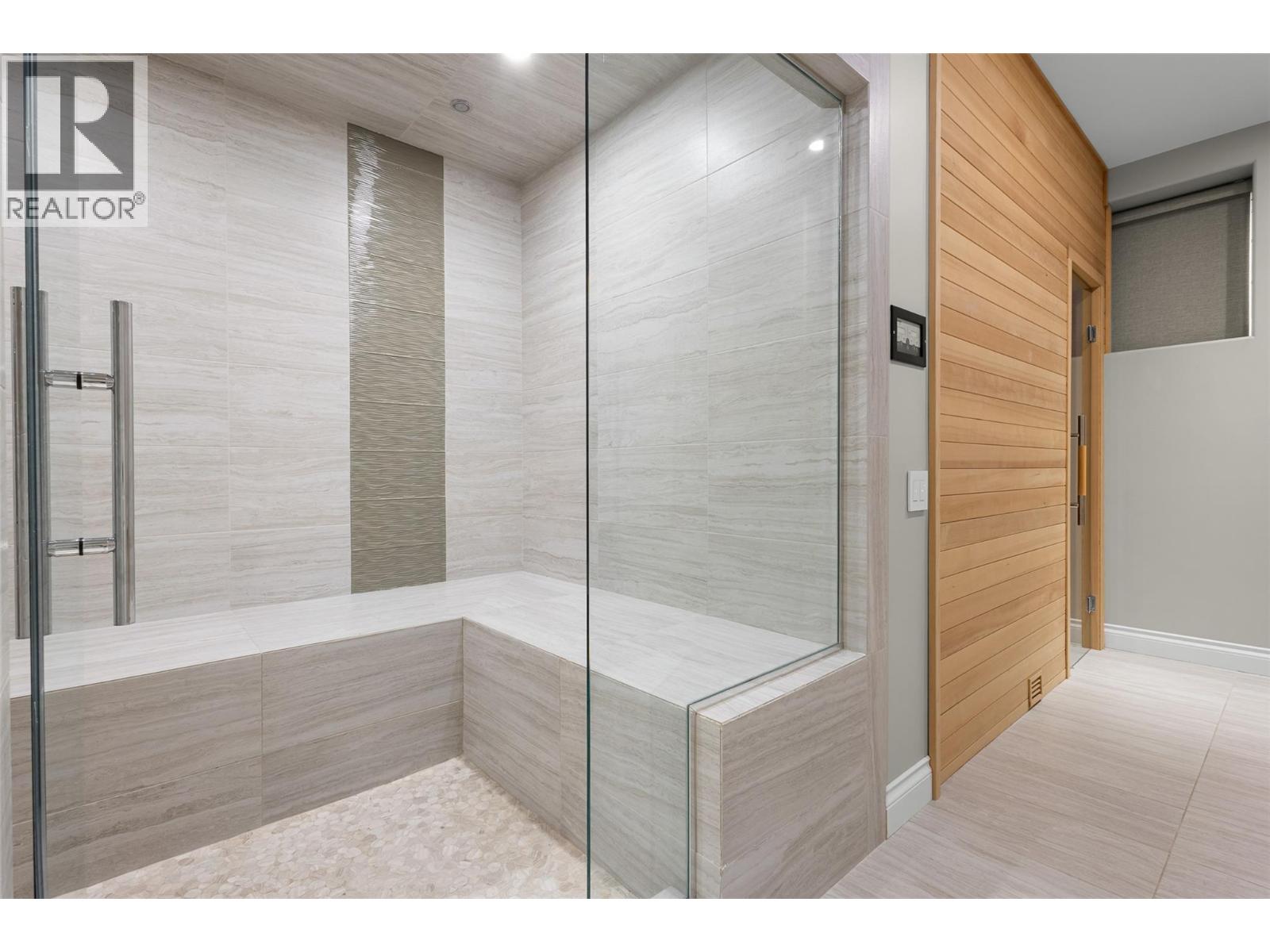 Picture for 539 Metcalfe  Avenue https://www.cirrealty.ca/reb/bc/8/10364068_55.jpg