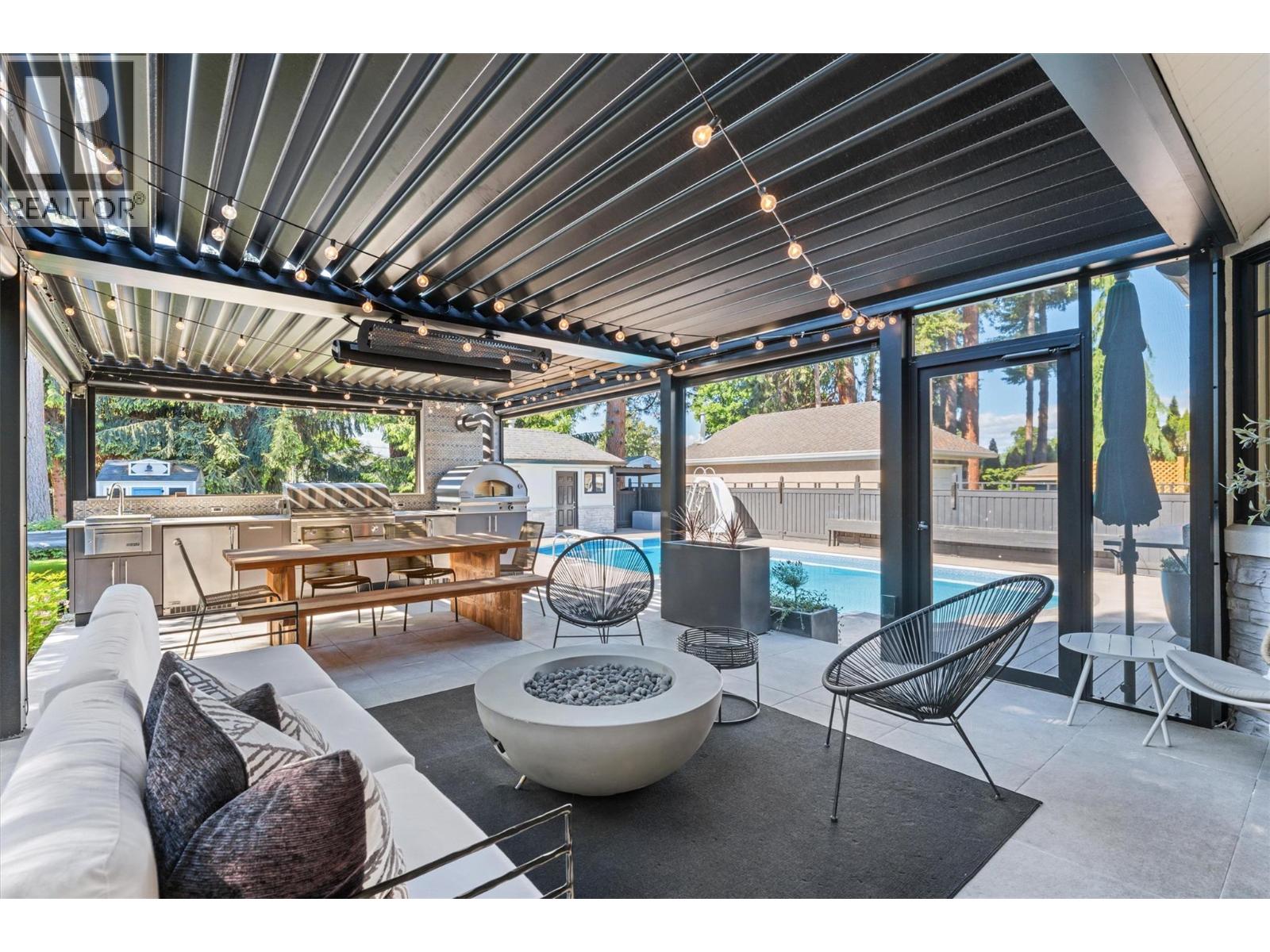Picture for 539 Metcalfe  Avenue https://www.cirrealty.ca/reb/bc/8/10364068_64.jpg