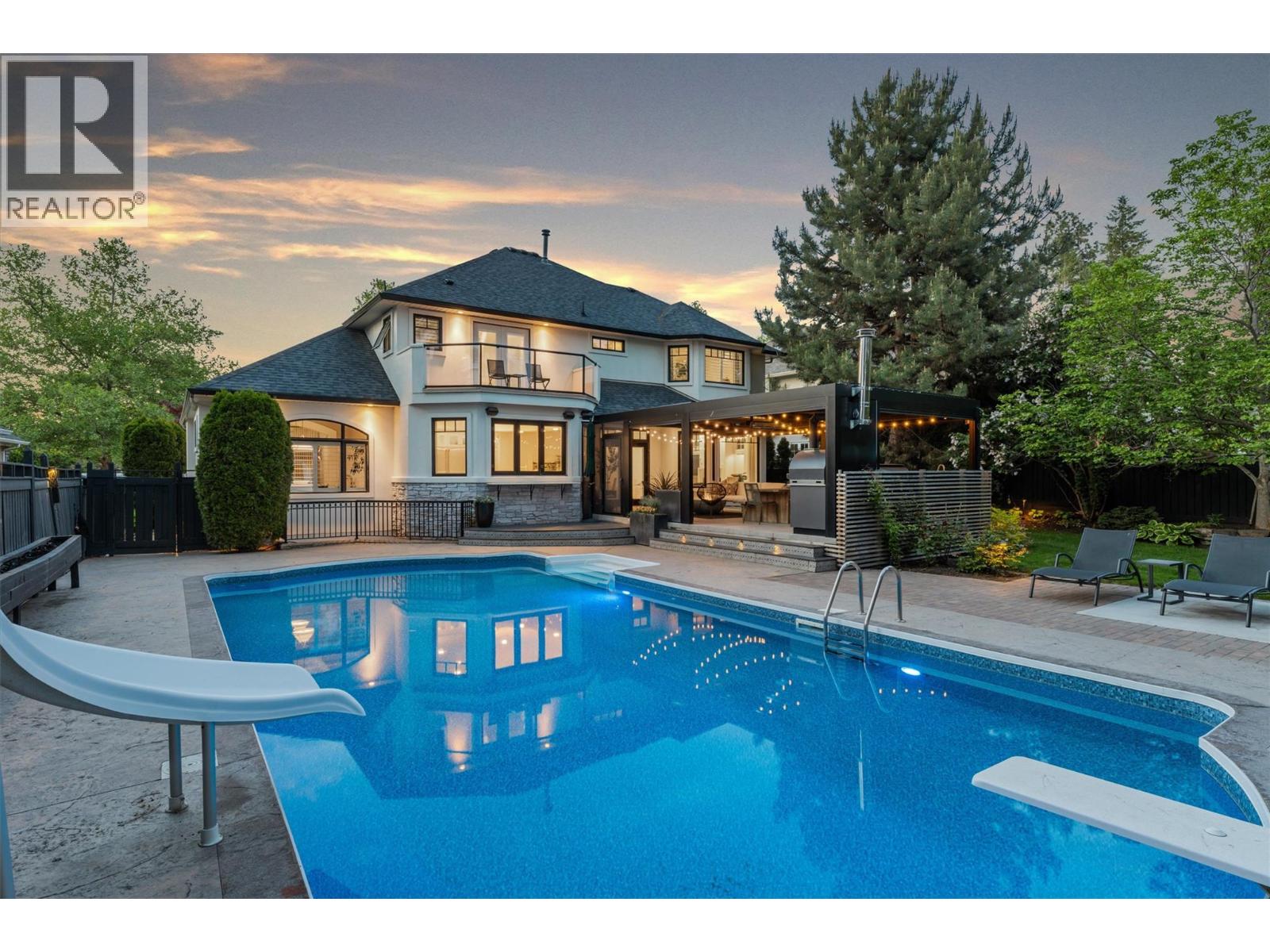 Picture for 539 Metcalfe  Avenue https://www.cirrealty.ca/reb/bc/8/10364068_78.jpg