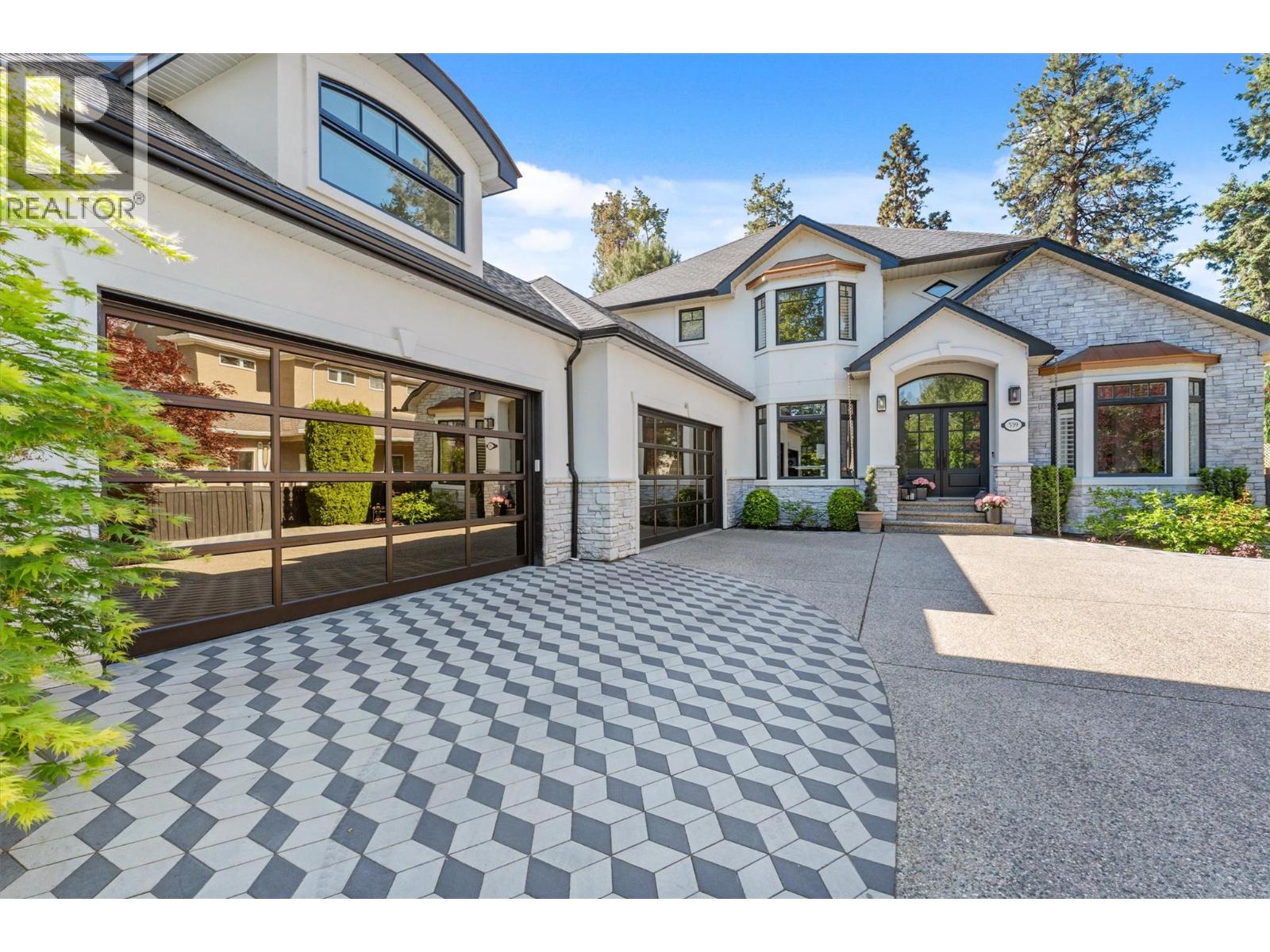 Picture for 539 Metcalfe  Avenue https://www.cirrealty.ca/reb/bc/8/10364068_80.jpg