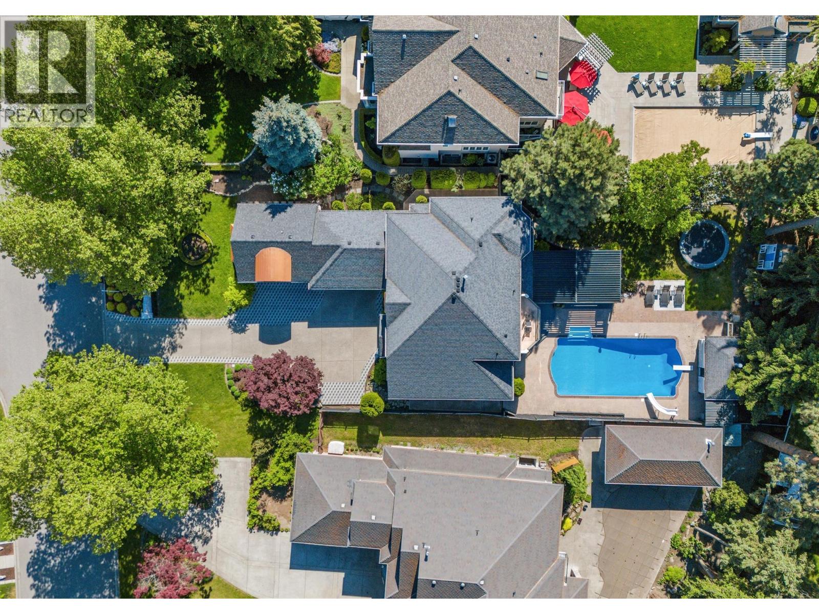 Picture for 539 Metcalfe  Avenue https://www.cirrealty.ca/reb/bc/8/10364068_84.jpg