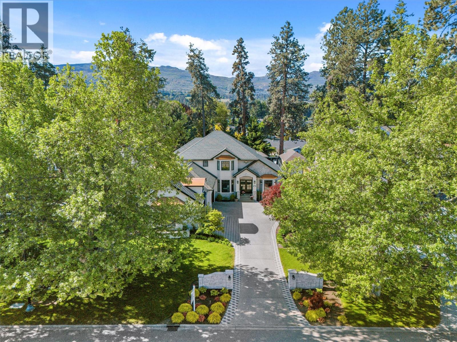 Picture for 539 Metcalfe  Avenue https://www.cirrealty.ca/reb/bc/8/10364068_85.jpg