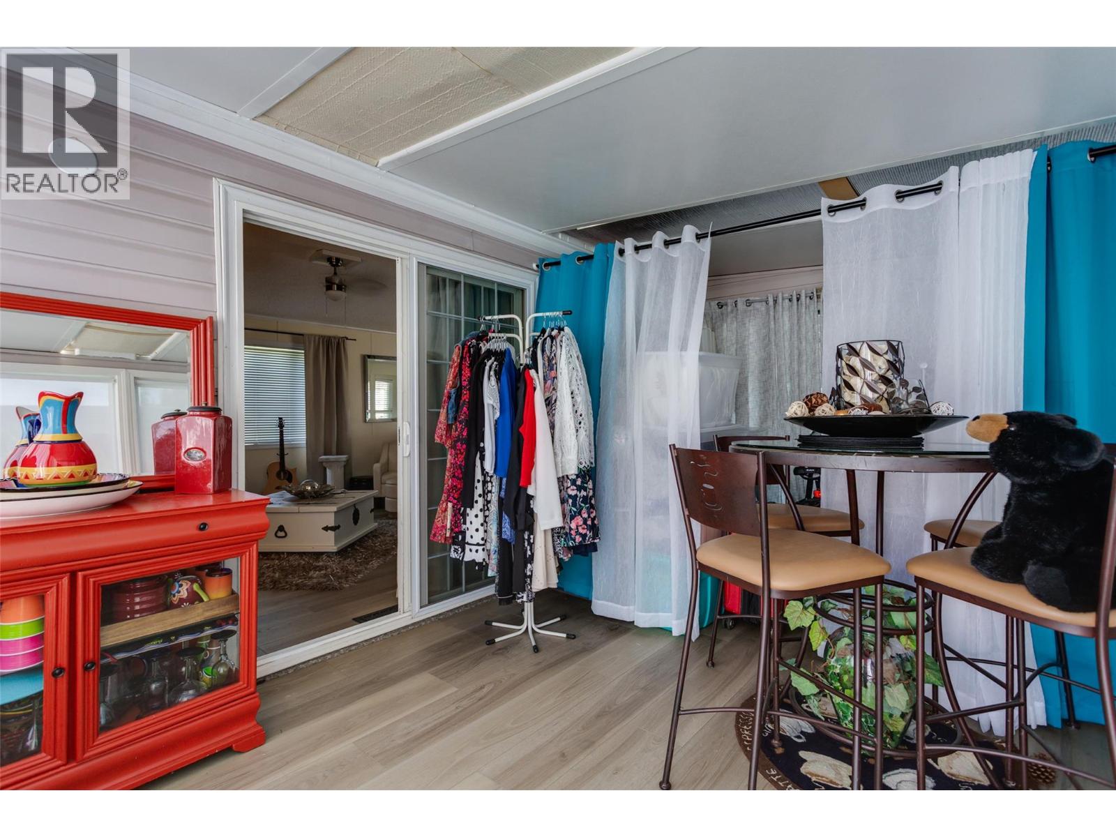 Picture for Unit #23, 1850 Shannon Lake  Road https://www.cirrealty.ca/reb/bc/8/10364088_10.jpg