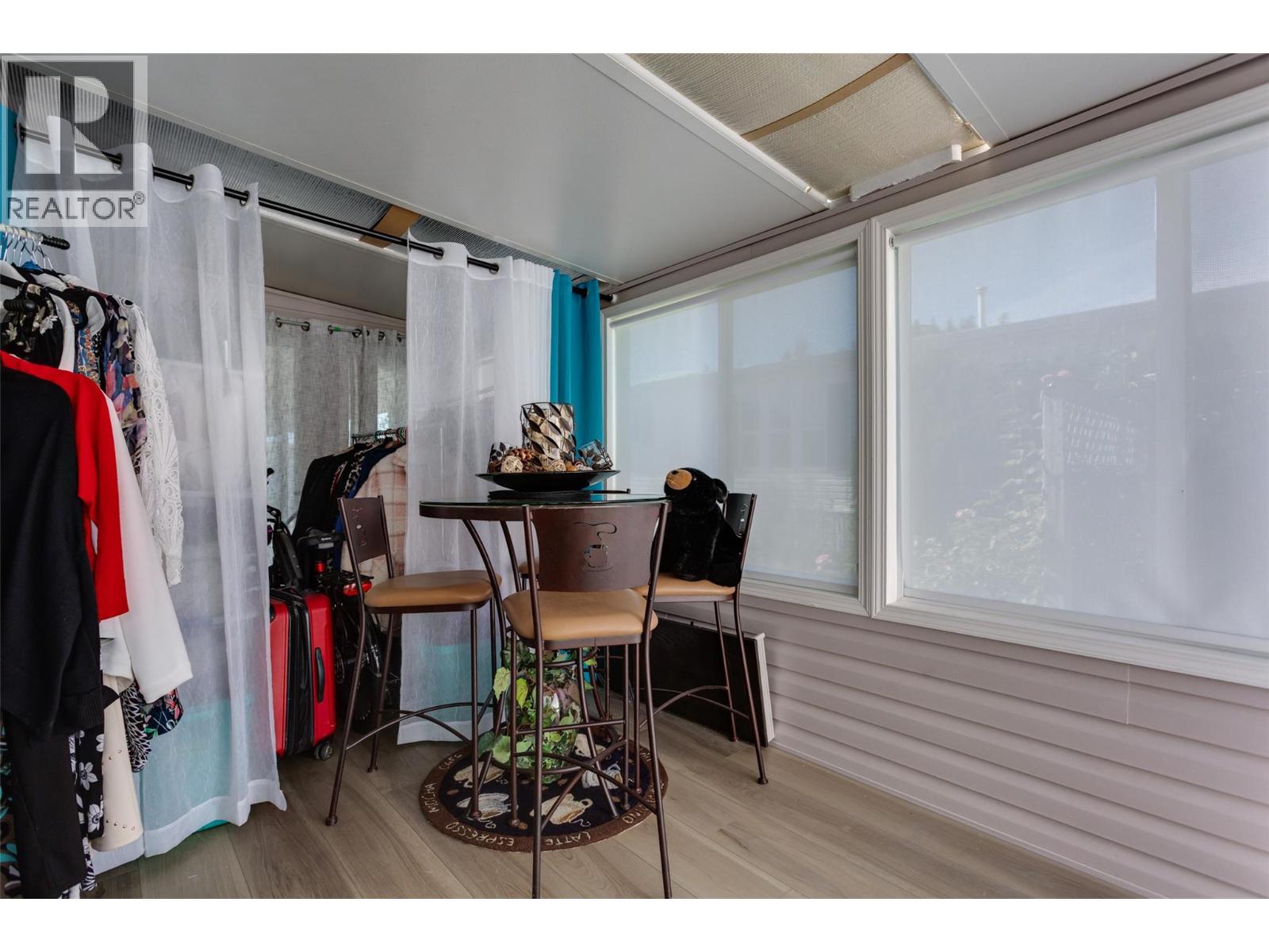 Picture for Unit #23, 1850 Shannon Lake  Road https://www.cirrealty.ca/reb/bc/8/10364088_11.jpg