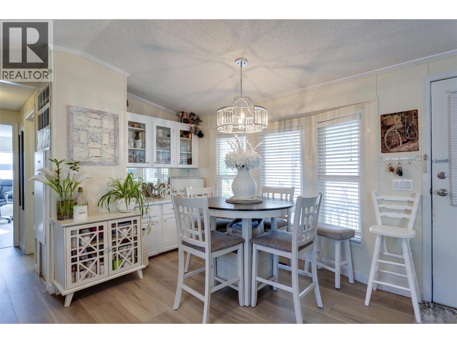 Picture for Unit #23, 1850 Shannon Lake  Road https://www.cirrealty.ca/reb/bc/8/10364088_16.jpg