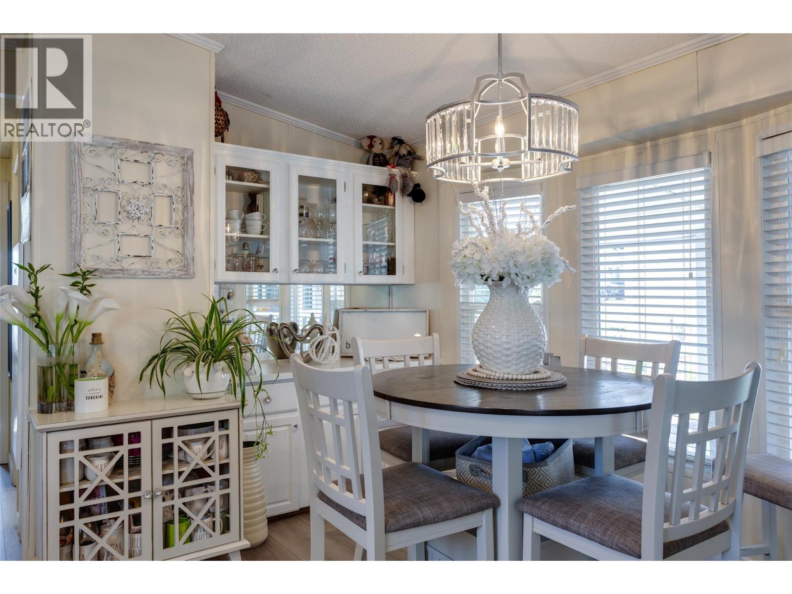 Picture for Unit #23, 1850 Shannon Lake  Road https://www.cirrealty.ca/reb/bc/8/10364088_17.jpg
