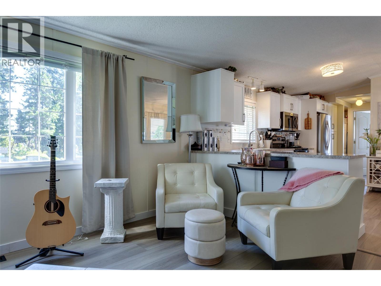 Picture for Unit #23, 1850 Shannon Lake  Road https://www.cirrealty.ca/reb/bc/8/10364088_22.jpg