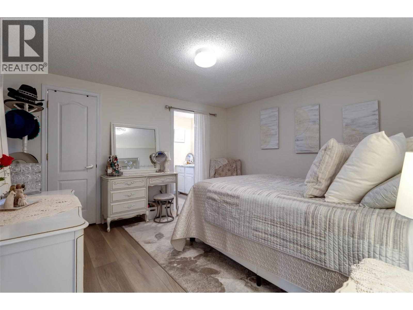 Picture for Unit #23, 1850 Shannon Lake  Road https://www.cirrealty.ca/reb/bc/8/10364088_24.jpg