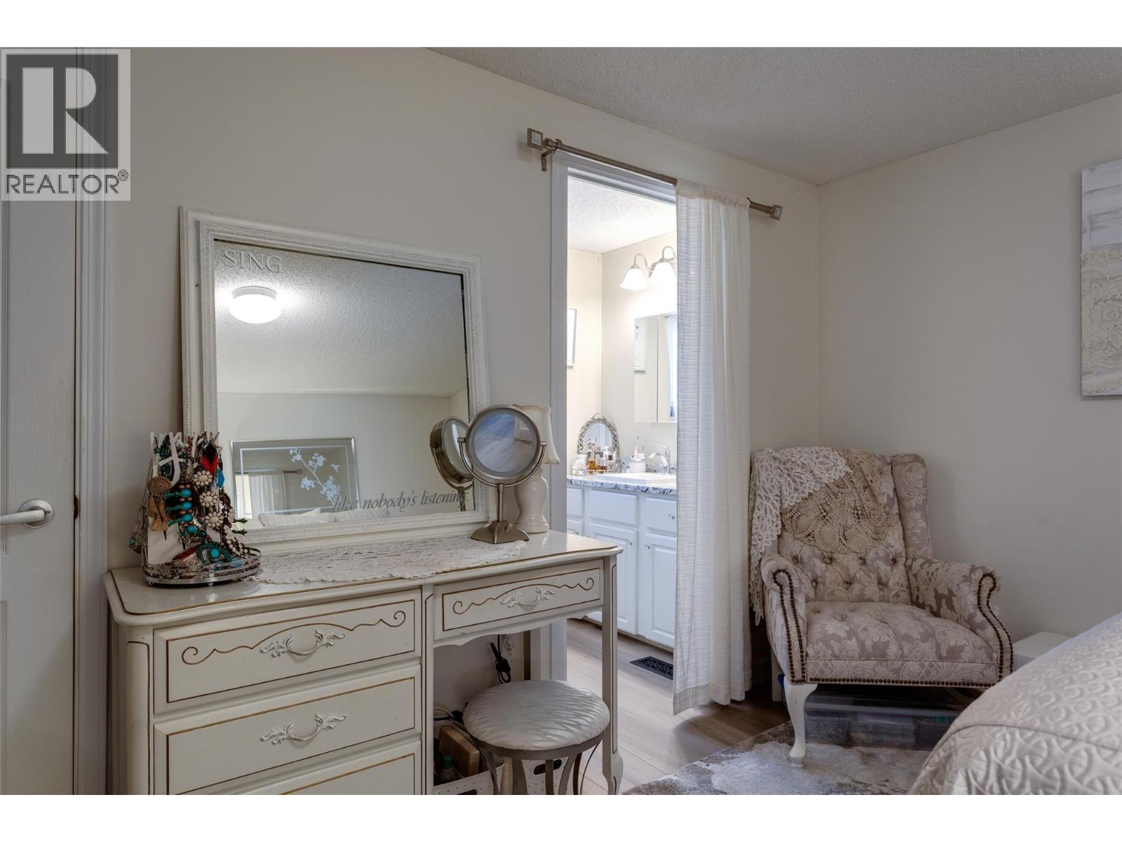 Picture for Unit #23, 1850 Shannon Lake  Road https://www.cirrealty.ca/reb/bc/8/10364088_26.jpg