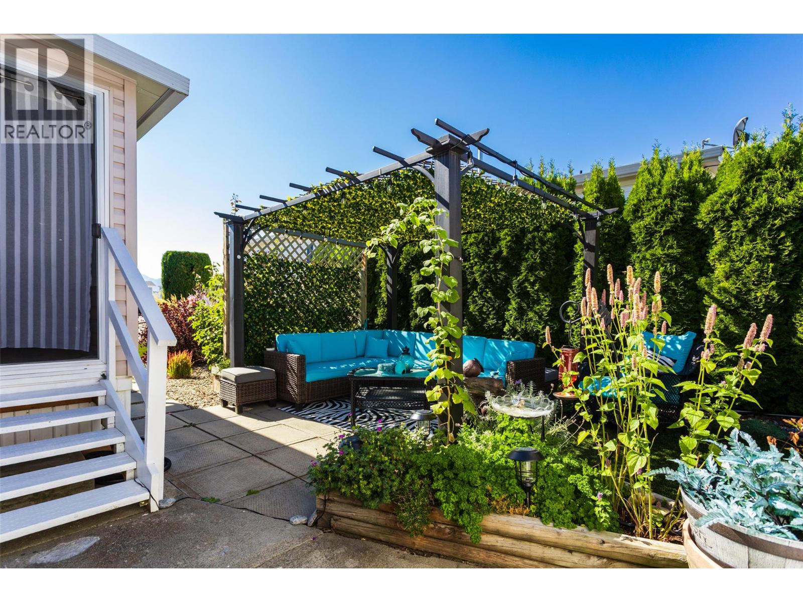 Picture for Unit #23, 1850 Shannon Lake  Road https://www.cirrealty.ca/reb/bc/8/10364088_40.jpg