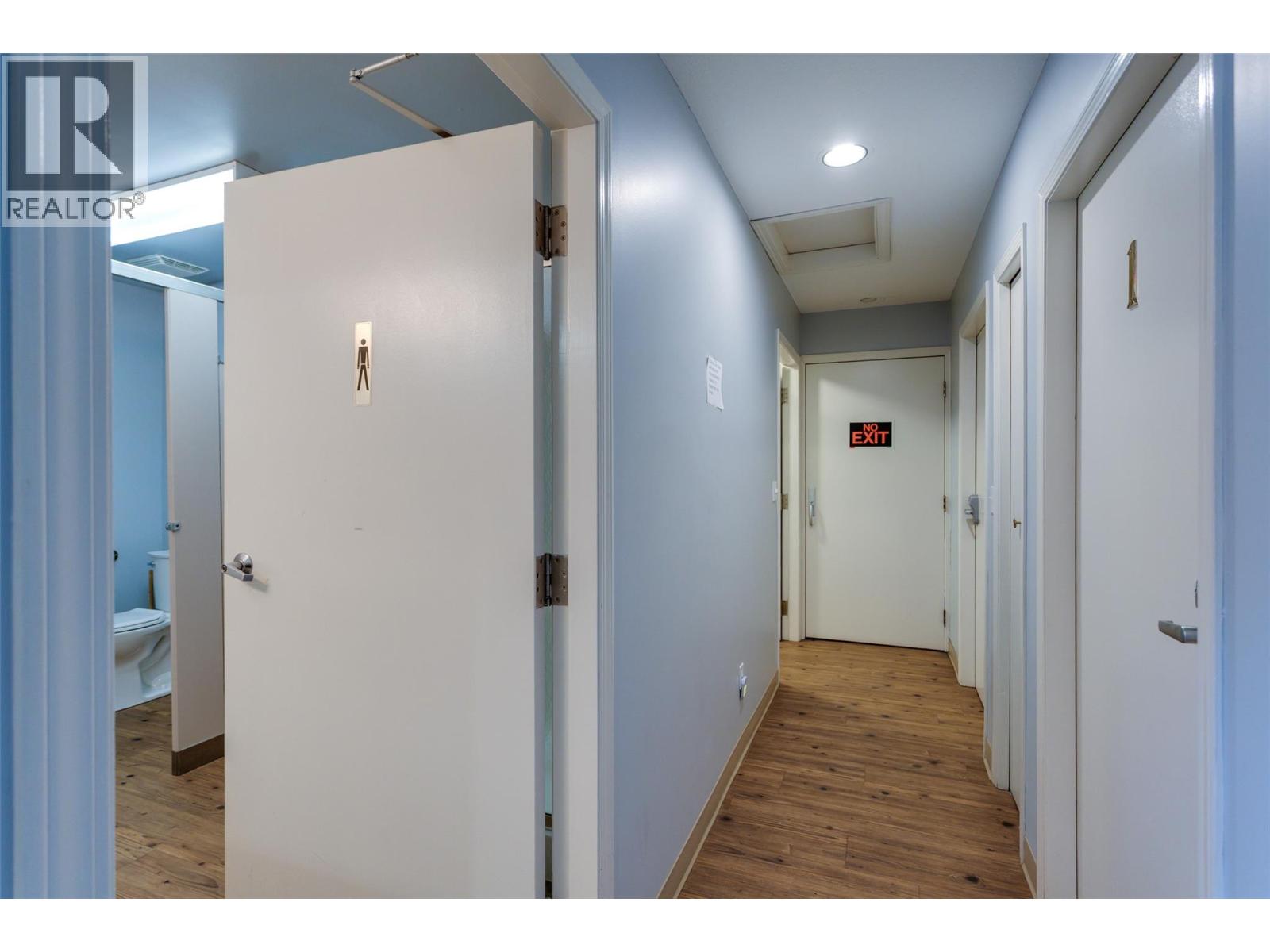Picture for Unit #23, 1850 Shannon Lake  Road https://www.cirrealty.ca/reb/bc/8/10364088_50.jpg