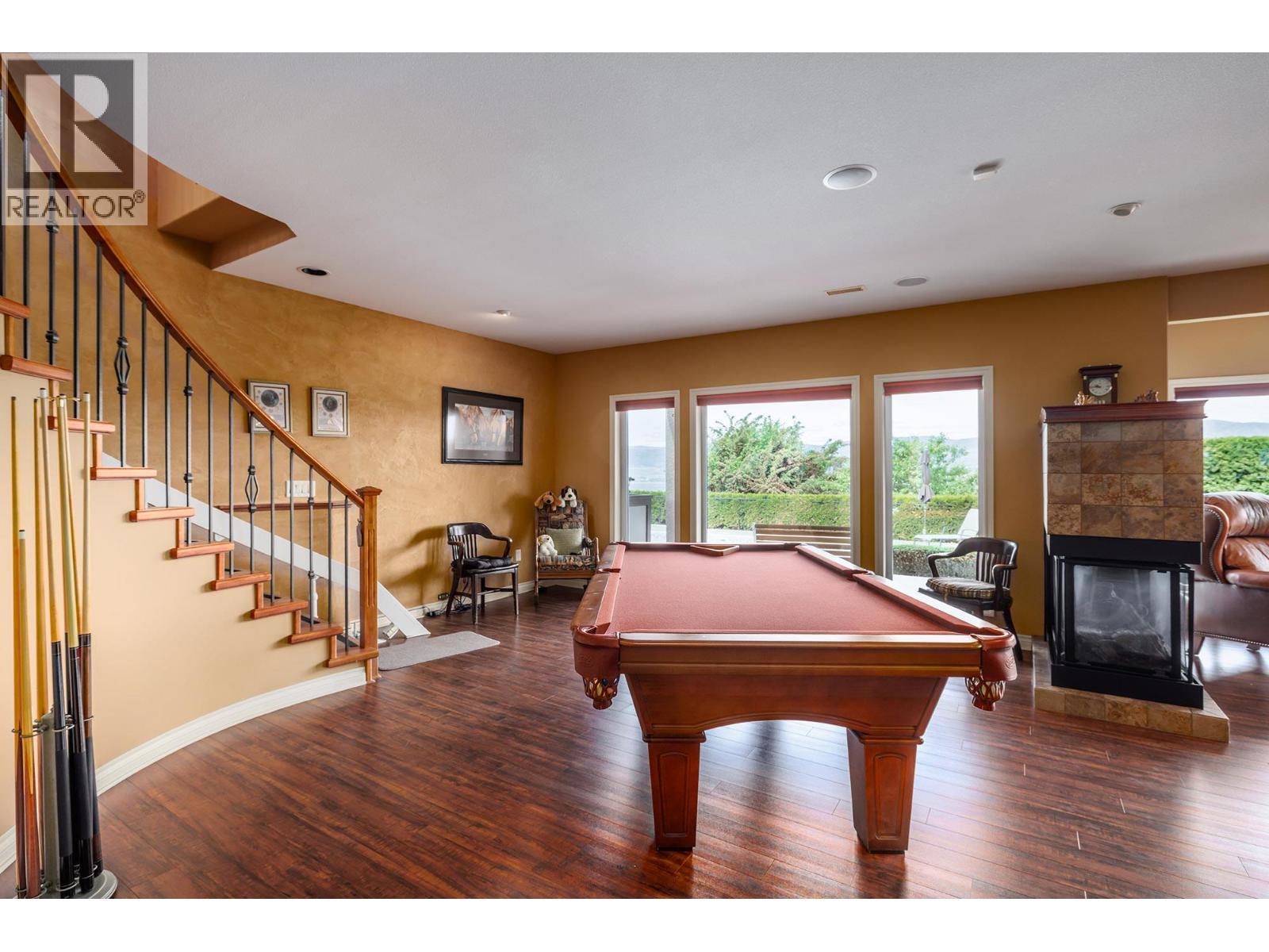 Picture for 370 Sandpiper  Street https://www.cirrealty.ca/reb/bc/8/10364098_18.jpg