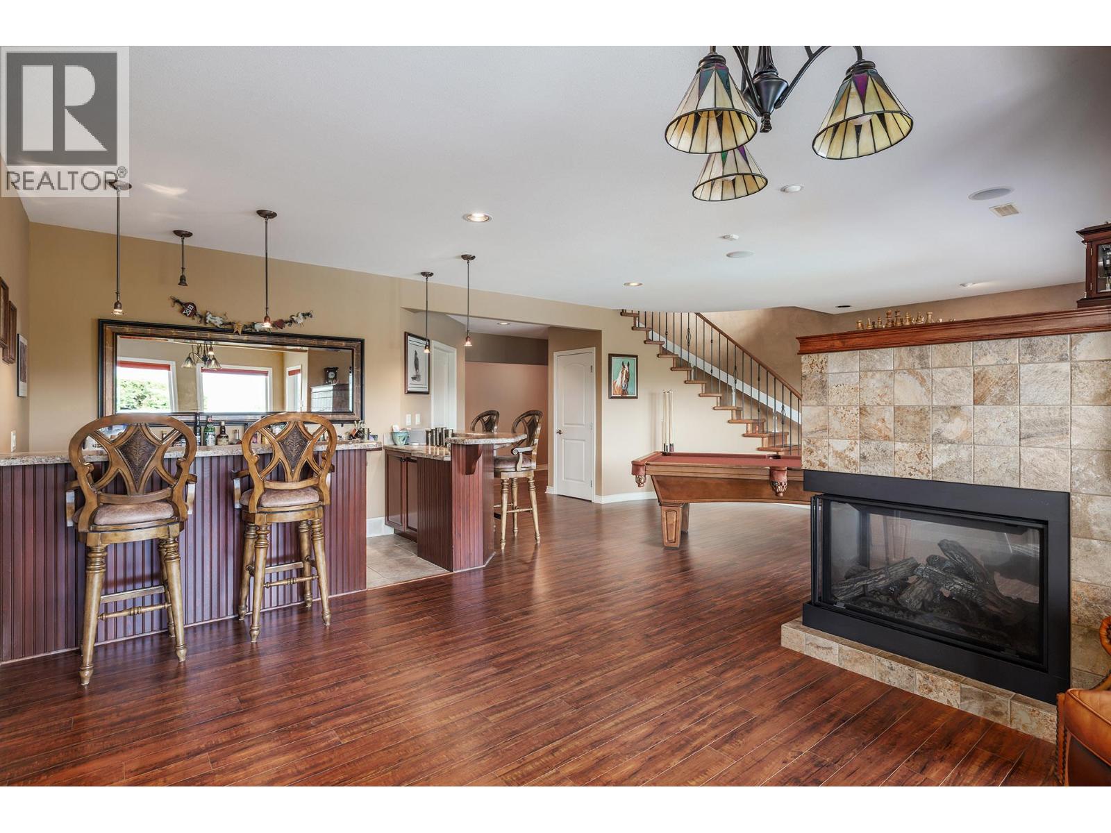 Picture for 370 Sandpiper  Street https://www.cirrealty.ca/reb/bc/8/10364098_21.jpg