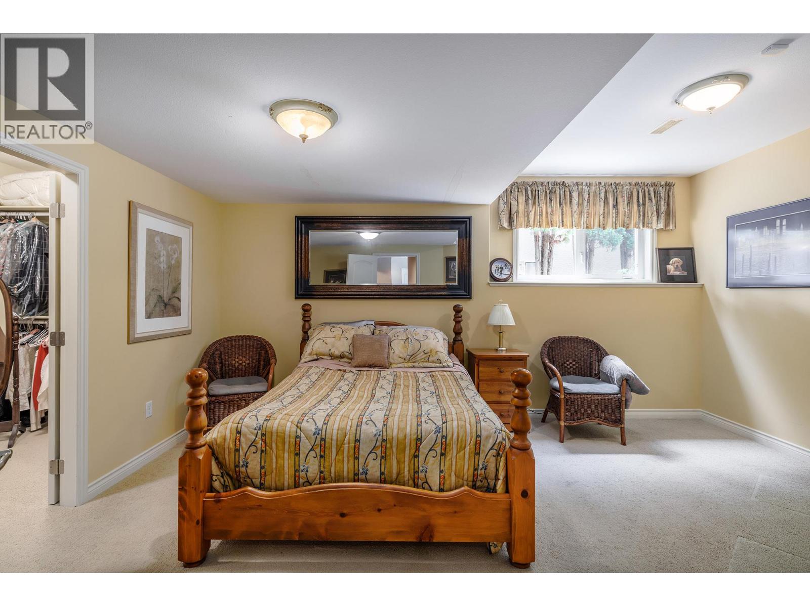 Picture for 370 Sandpiper  Street https://www.cirrealty.ca/reb/bc/8/10364098_22.jpg