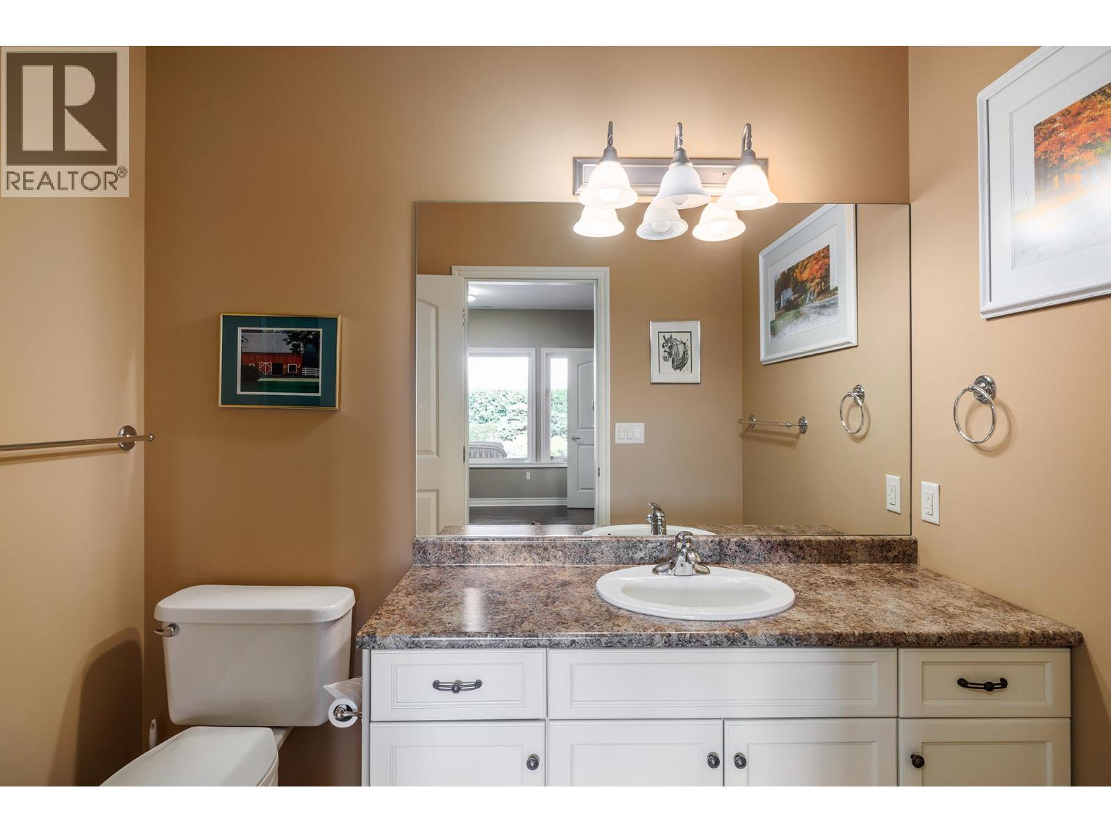 Picture for 370 Sandpiper  Street https://www.cirrealty.ca/reb/bc/8/10364098_26.jpg