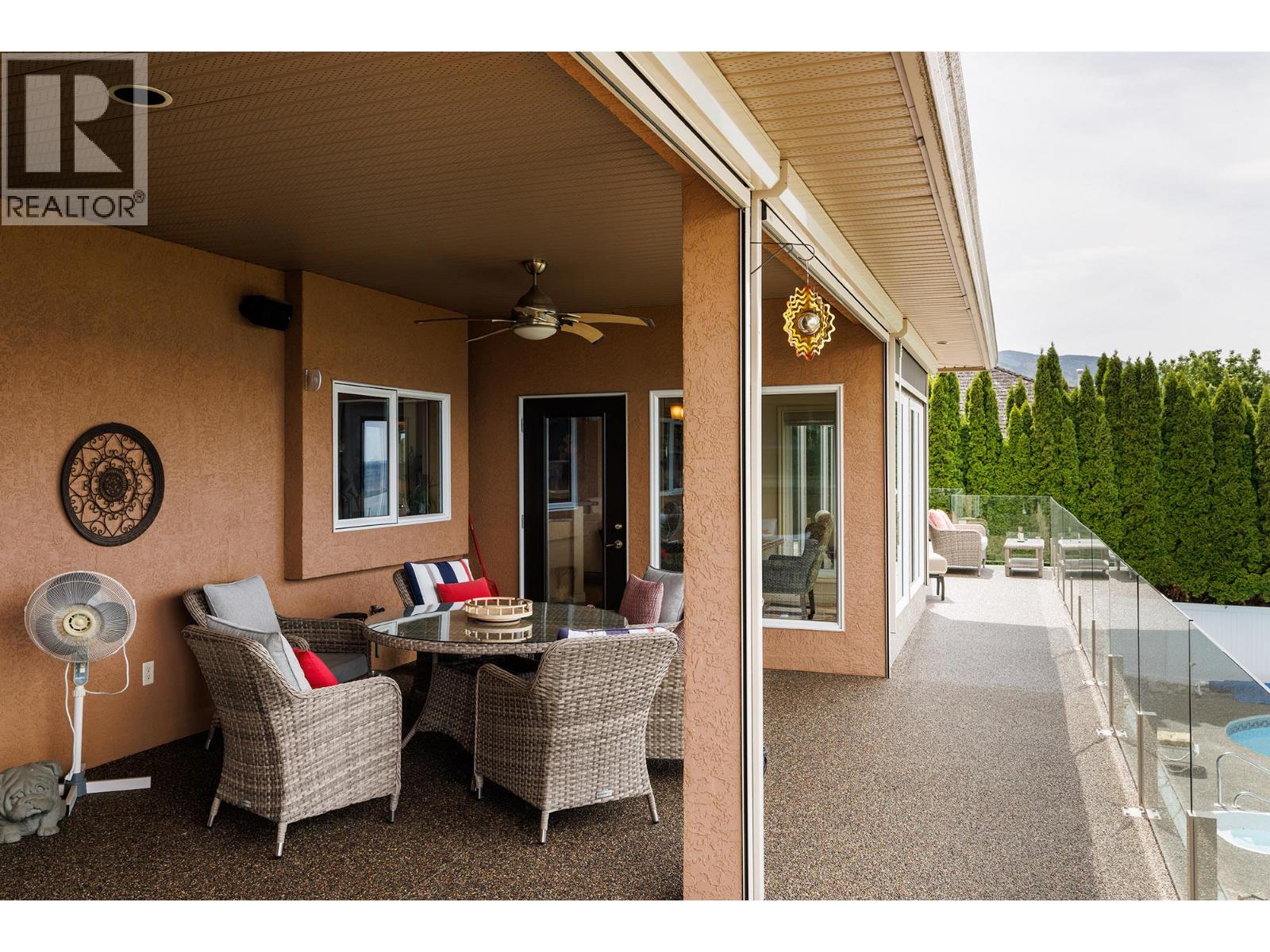 Picture for 370 Sandpiper  Street https://www.cirrealty.ca/reb/bc/8/10364098_37.jpg