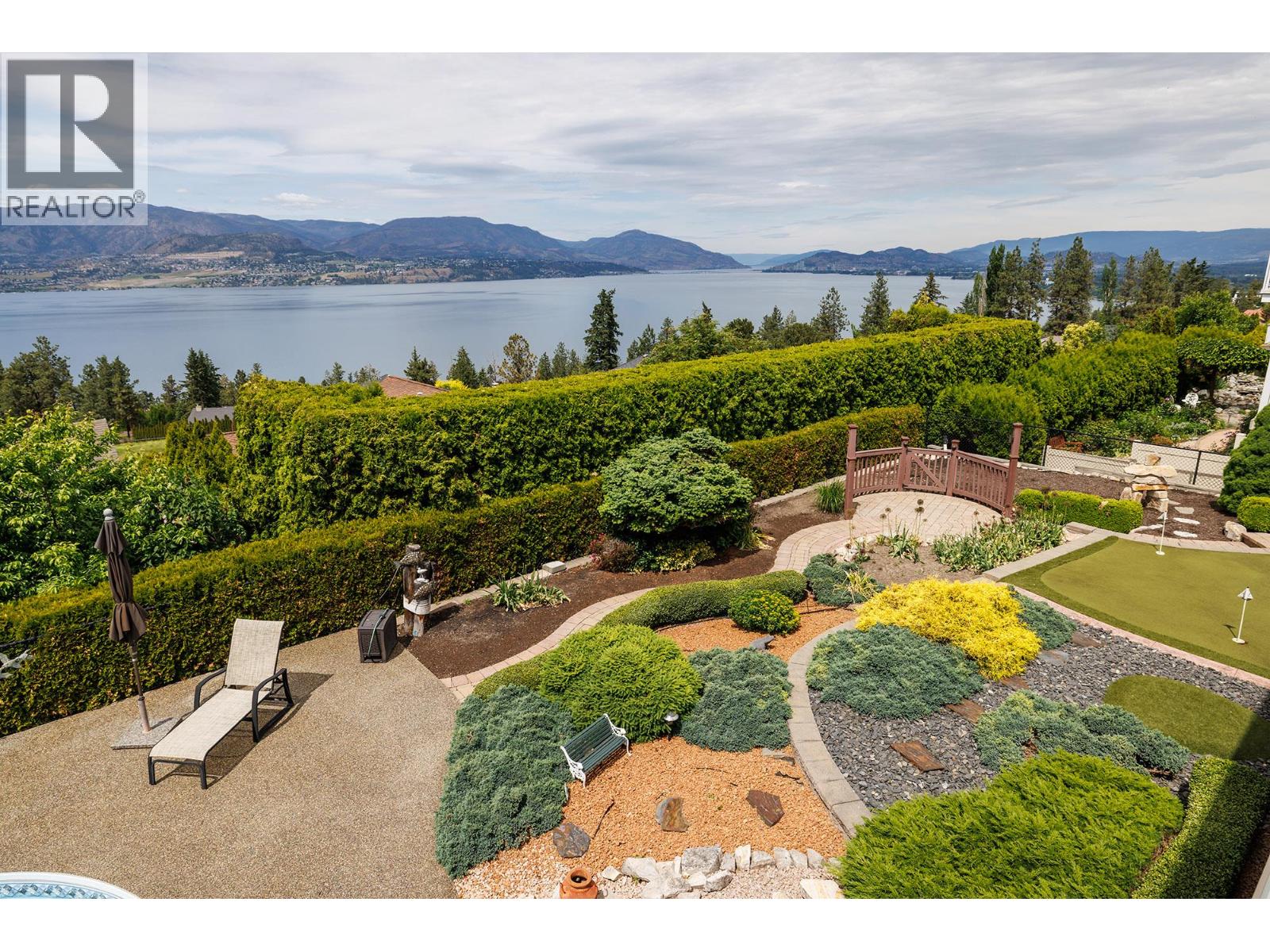 Picture for 370 Sandpiper  Street https://www.cirrealty.ca/reb/bc/8/10364098_40.jpg