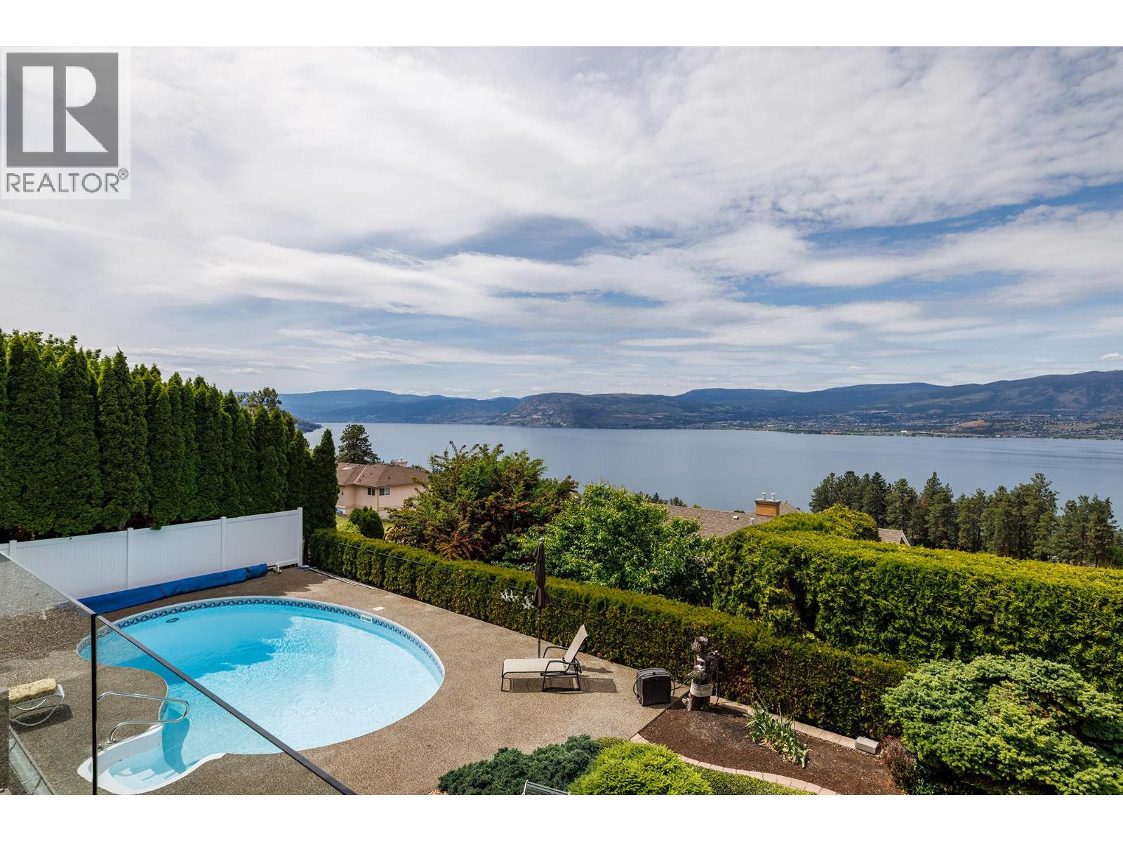 Picture for 370 Sandpiper  Street https://www.cirrealty.ca/reb/bc/8/10364098_42.jpg