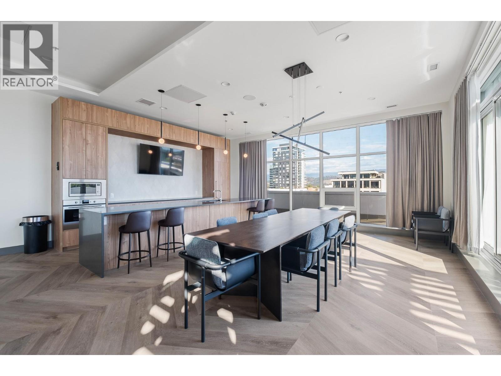 Picture for Unit #902, 1626 Water  Street https://www.cirrealty.ca/reb/bc/8/10364118_35.jpg