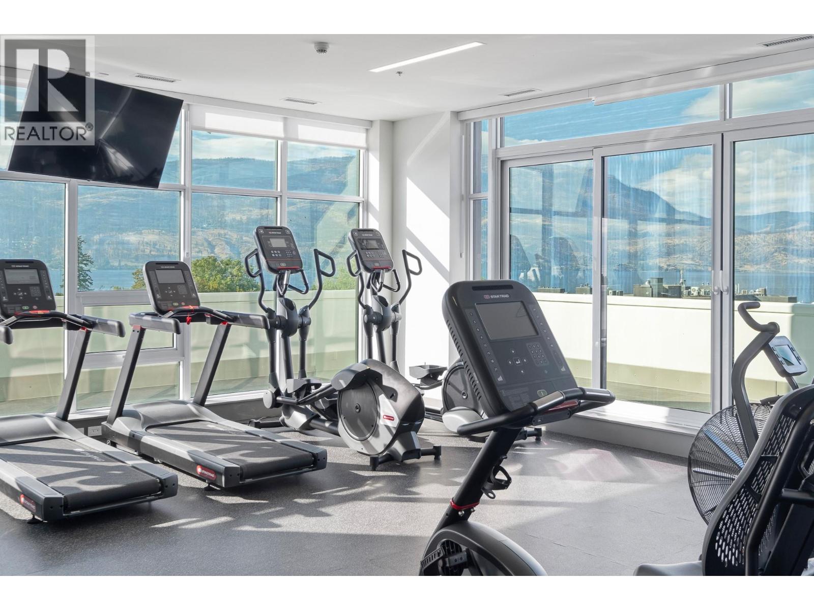 Picture for Unit #902, 1626 Water  Street https://www.cirrealty.ca/reb/bc/8/10364118_41.jpg