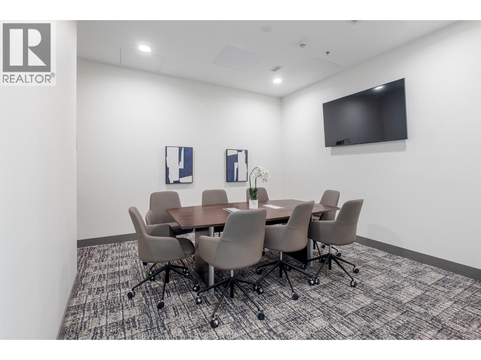 Picture for Unit #902, 1626 Water  Street https://www.cirrealty.ca/reb/bc/8/10364118_44.jpg