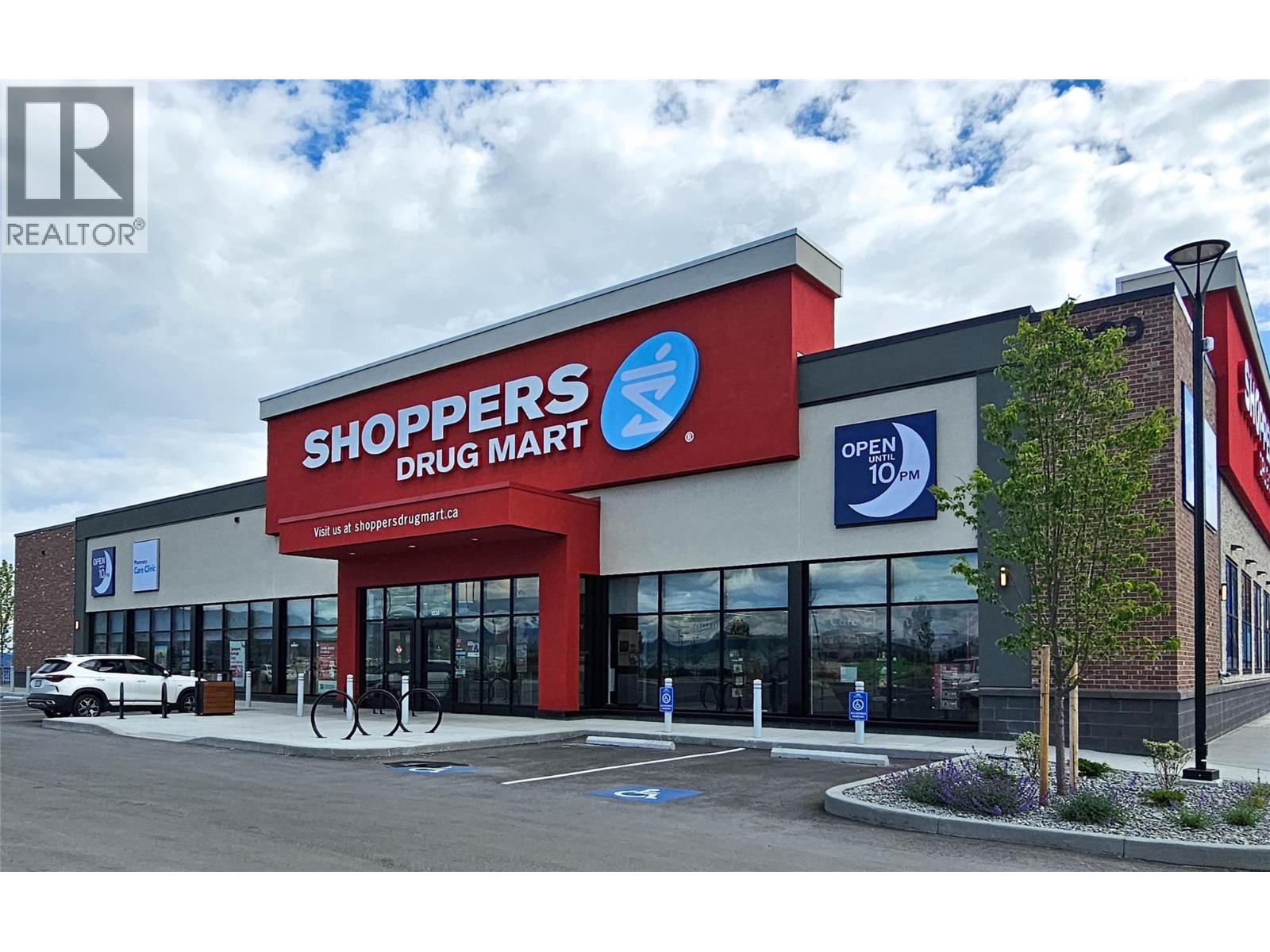 Picture for Unit #1, 757 Barnaby  Road https://www.cirrealty.ca/reb/bc/8/10364178_21.jpg