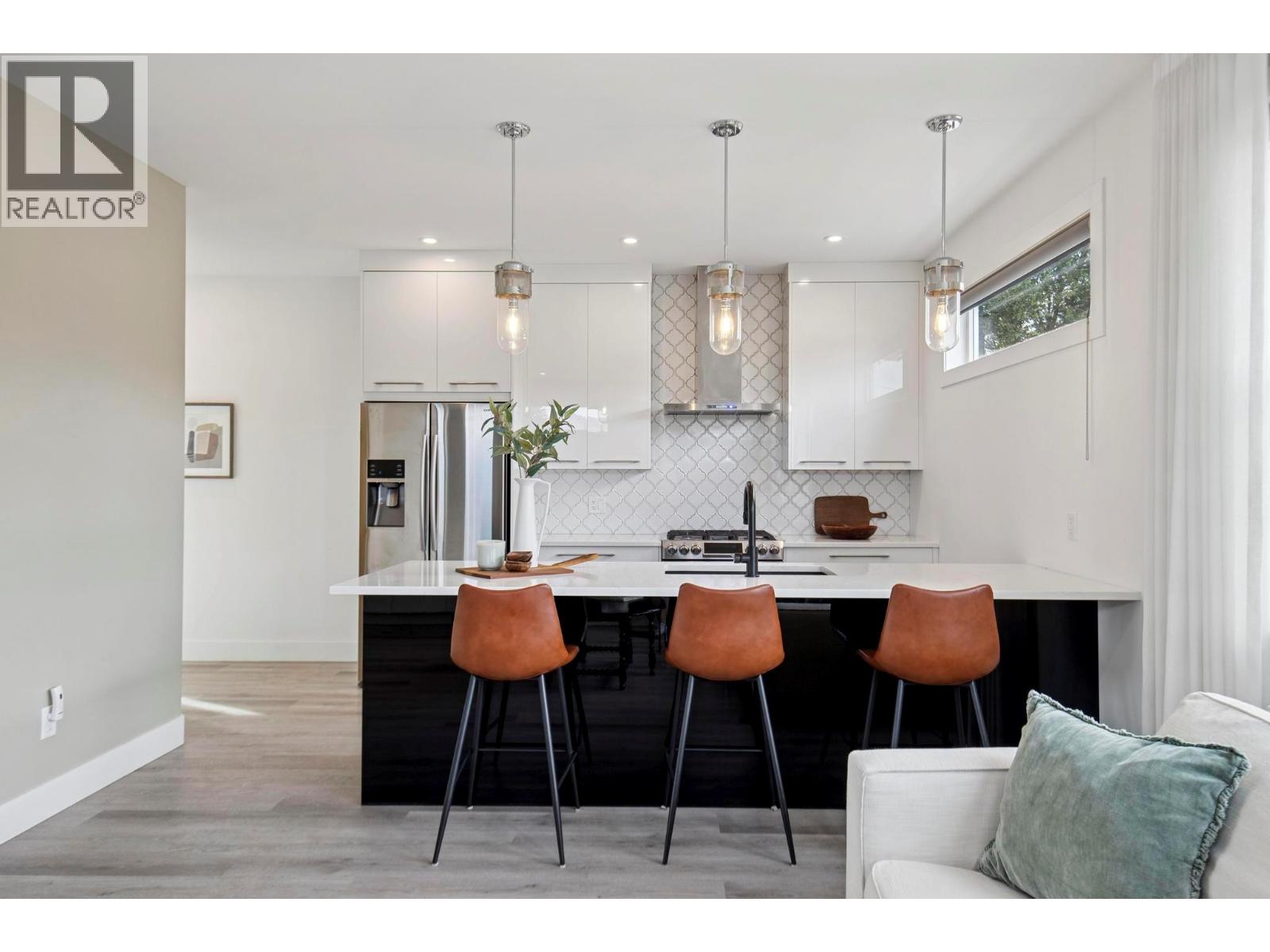 Picture for 966 Fuller  Avenue