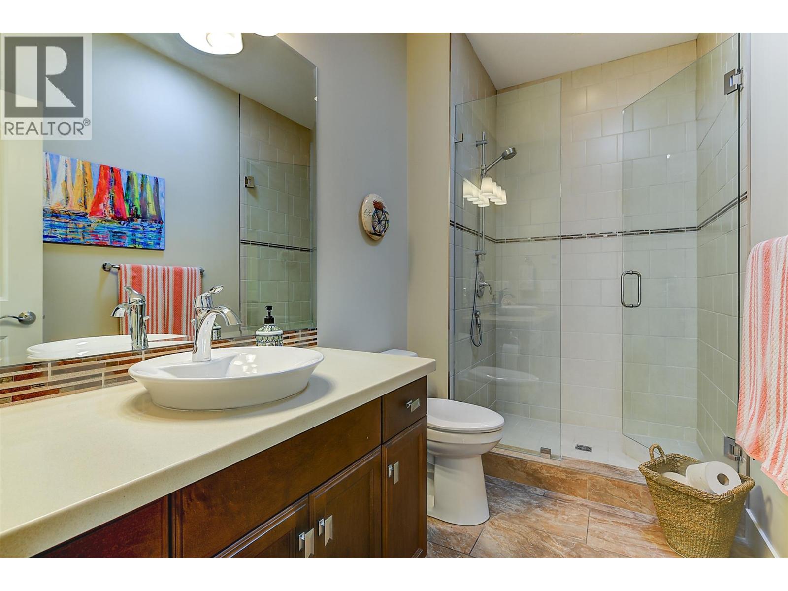 Picture for 1147 Glenview  Court https://www.cirrealty.ca/reb/bc/8/10364588_21.jpg