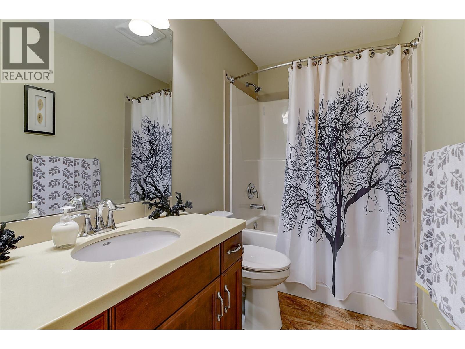 Picture for 1147 Glenview  Court https://www.cirrealty.ca/reb/bc/8/10364588_28.jpg