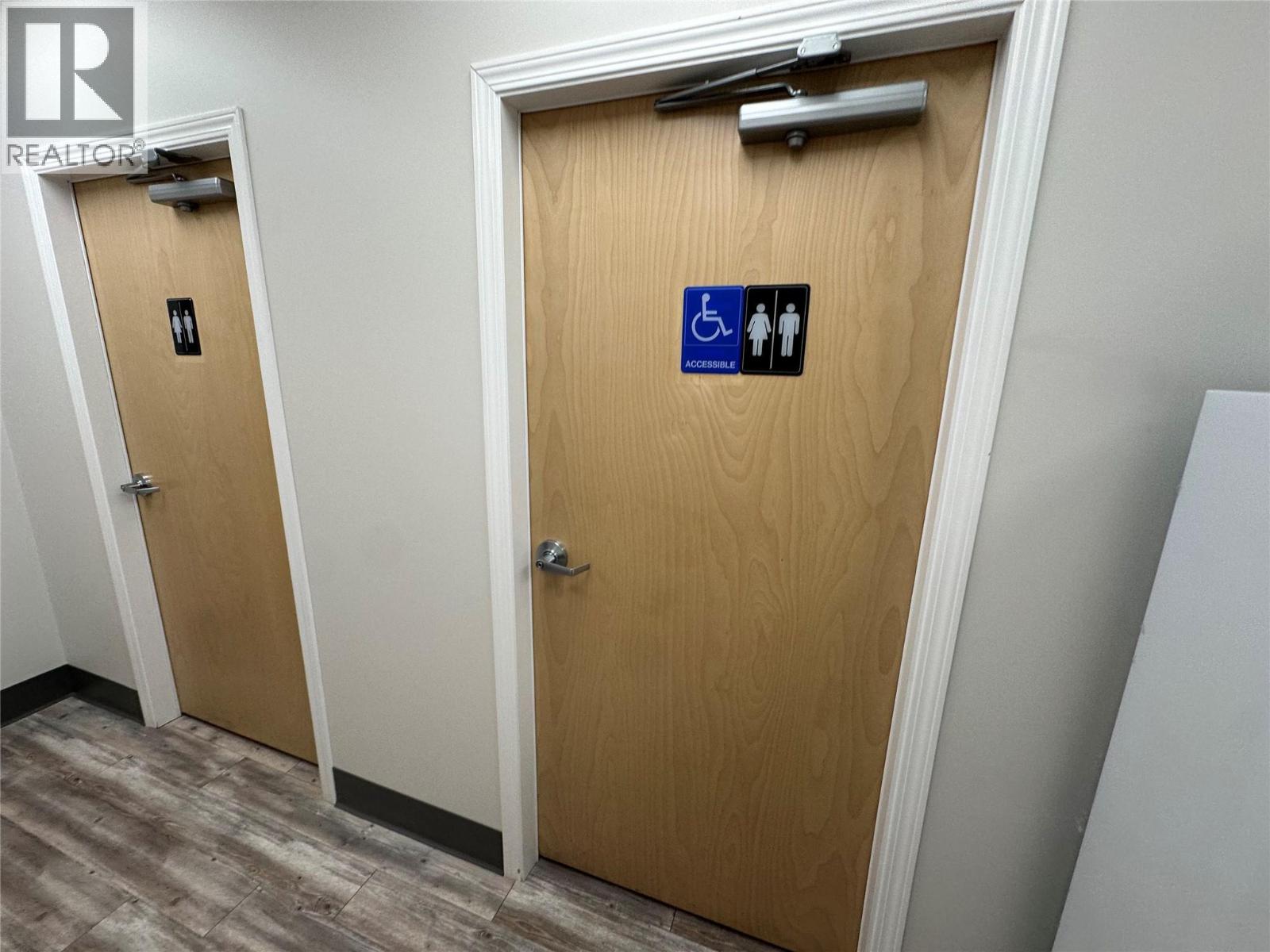 Picture for 1751 Harvey  Avenue https://www.cirrealty.ca/reb/bc/8/10364648_14.jpg