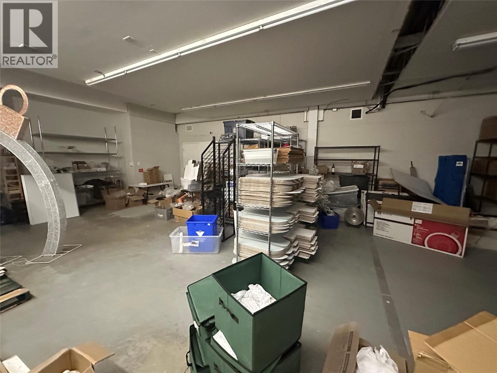 Picture for 1751 Harvey  Avenue https://www.cirrealty.ca/reb/bc/8/10364648_7.jpg