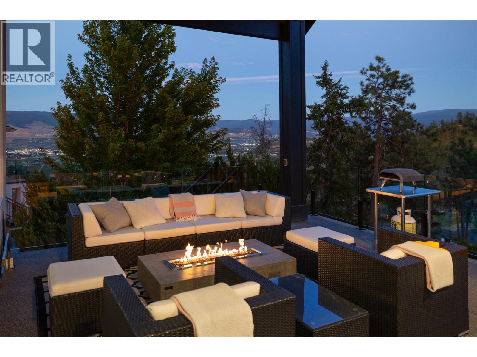 Picture for 172 Skyland  Drive https://www.cirrealty.ca/reb/bc/8/10364708_24.jpg