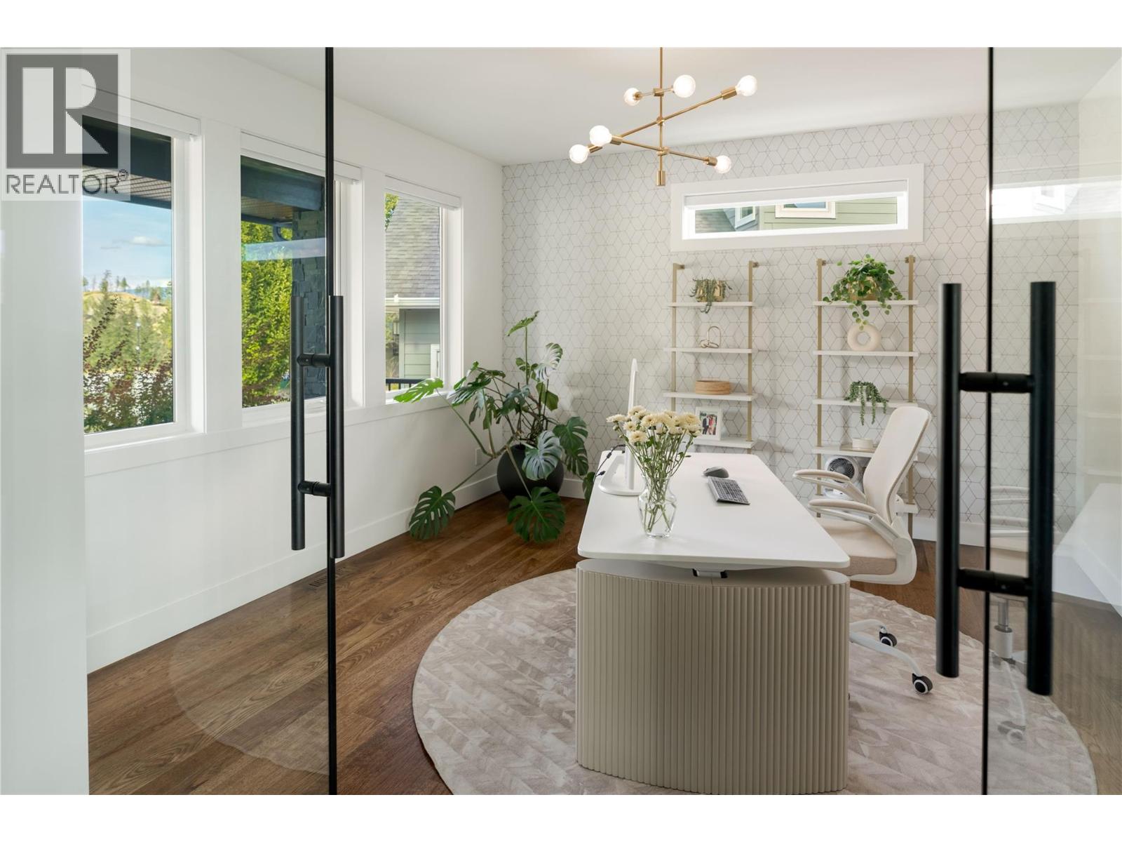 Picture for 172 Skyland  Drive https://www.cirrealty.ca/reb/bc/8/10364708_29.jpg