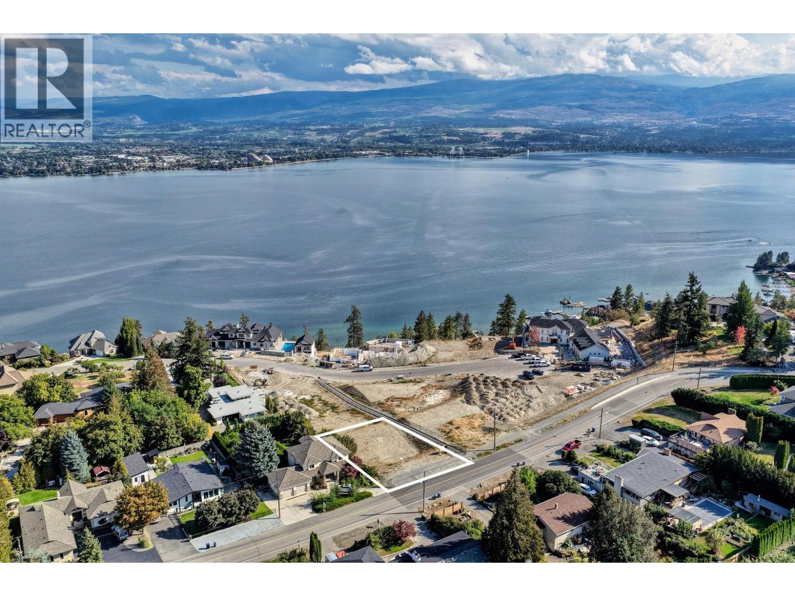 Picture for 2347 Thacker  Drive https://www.cirrealty.ca/reb/bc/8/10364758_14.jpg