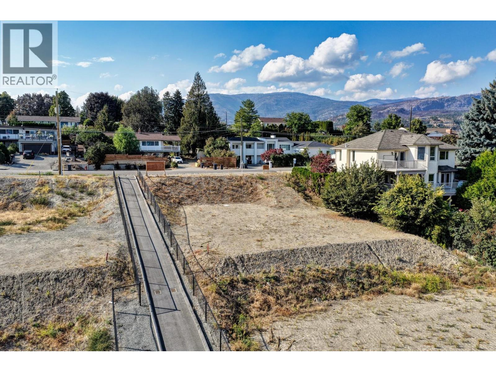 Picture for 2347 Thacker  Drive https://www.cirrealty.ca/reb/bc/8/10364758_2.jpg