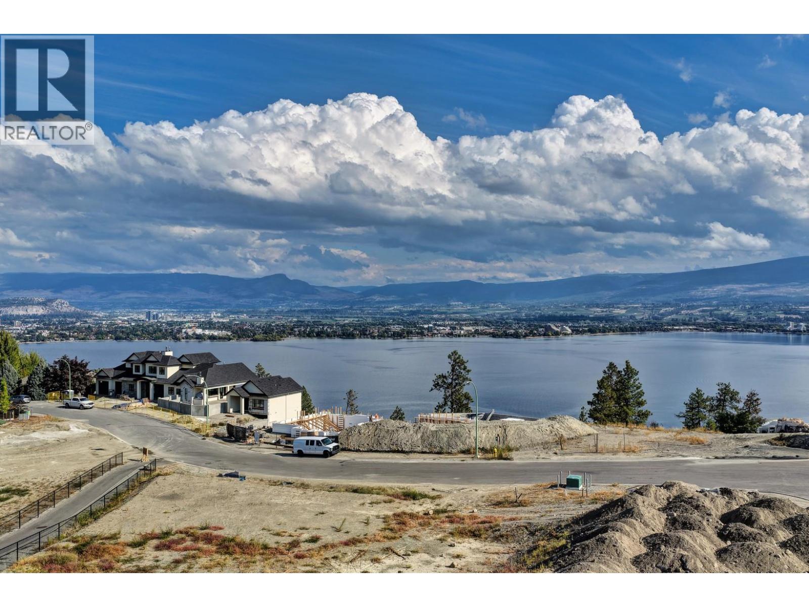Picture for 2347 Thacker  Drive https://www.cirrealty.ca/reb/bc/8/10364758_5.jpg