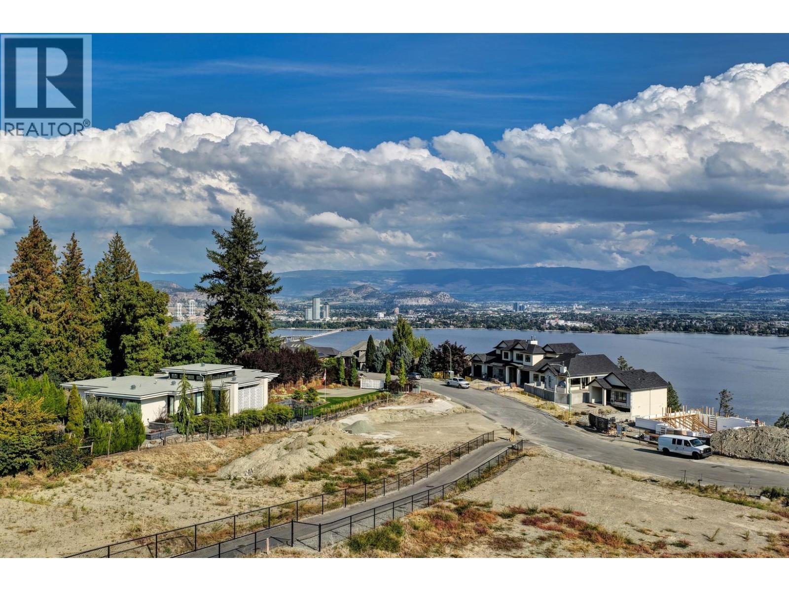 Picture for 2347 Thacker  Drive https://www.cirrealty.ca/reb/bc/8/10364758_6.jpg