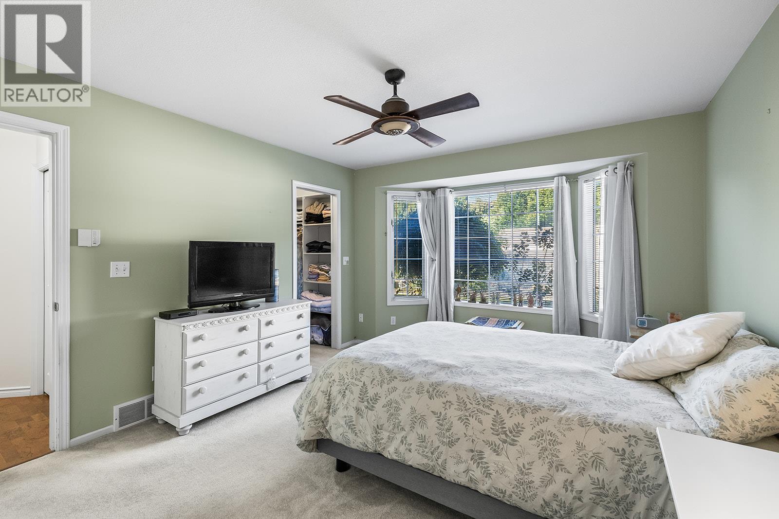 Picture for Unit #130, 595 Yates  Road https://www.cirrealty.ca/reb/bc/8/10364858_26.jpg