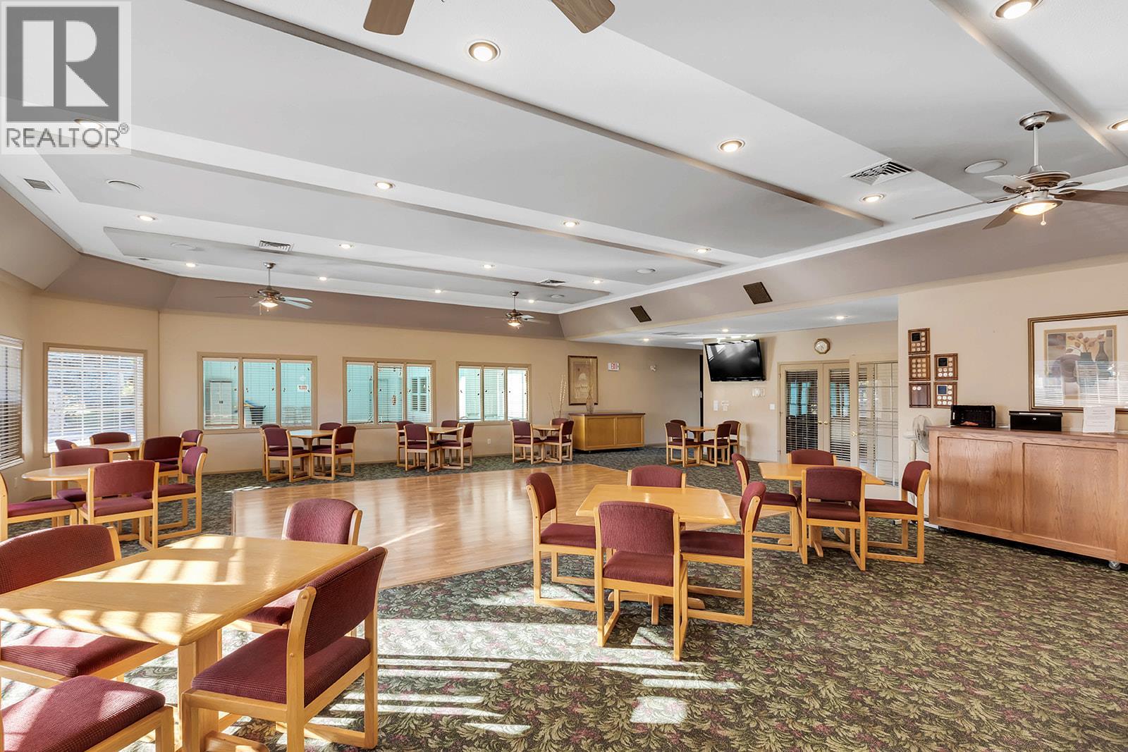 Picture for Unit #130, 595 Yates  Road https://www.cirrealty.ca/reb/bc/8/10364858_46.jpg