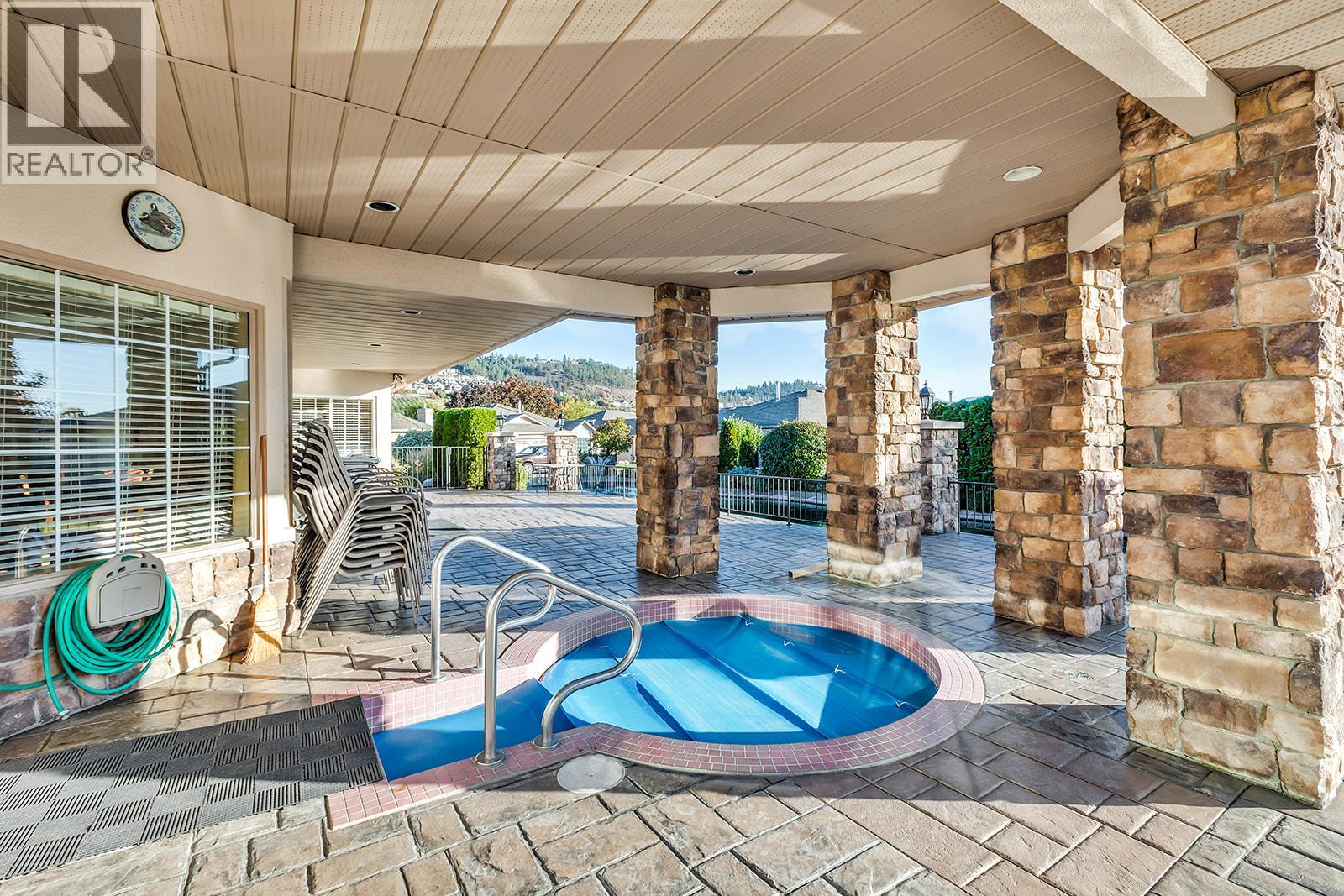 Picture for Unit #130, 595 Yates  Road https://www.cirrealty.ca/reb/bc/8/10364858_53.jpg