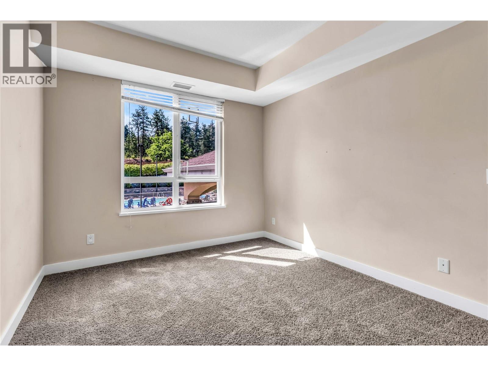 Picture for Unit #3215, 1990 Upper Sundance  Drive https://www.cirrealty.ca/reb/bc/8/10365048_10.jpg