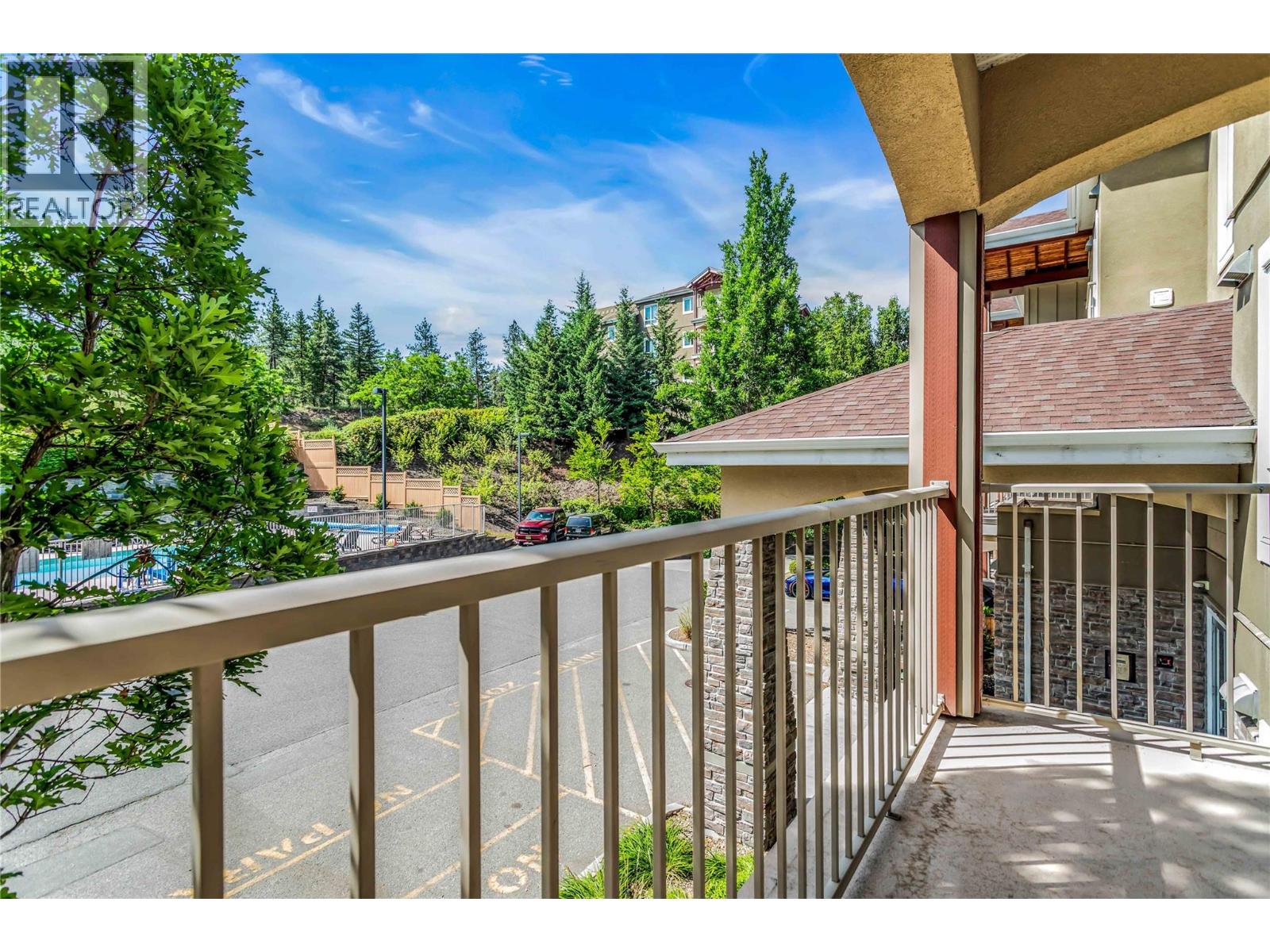 Picture for Unit #3215, 1990 Upper Sundance  Drive https://www.cirrealty.ca/reb/bc/8/10365048_15.jpg