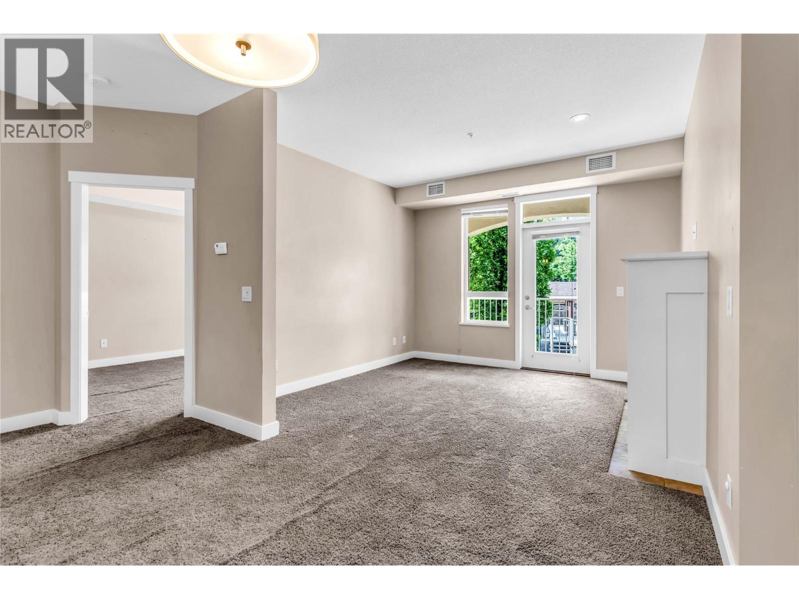 Picture for Unit #3215, 1990 Upper Sundance  Drive https://www.cirrealty.ca/reb/bc/8/10365048_3.jpg