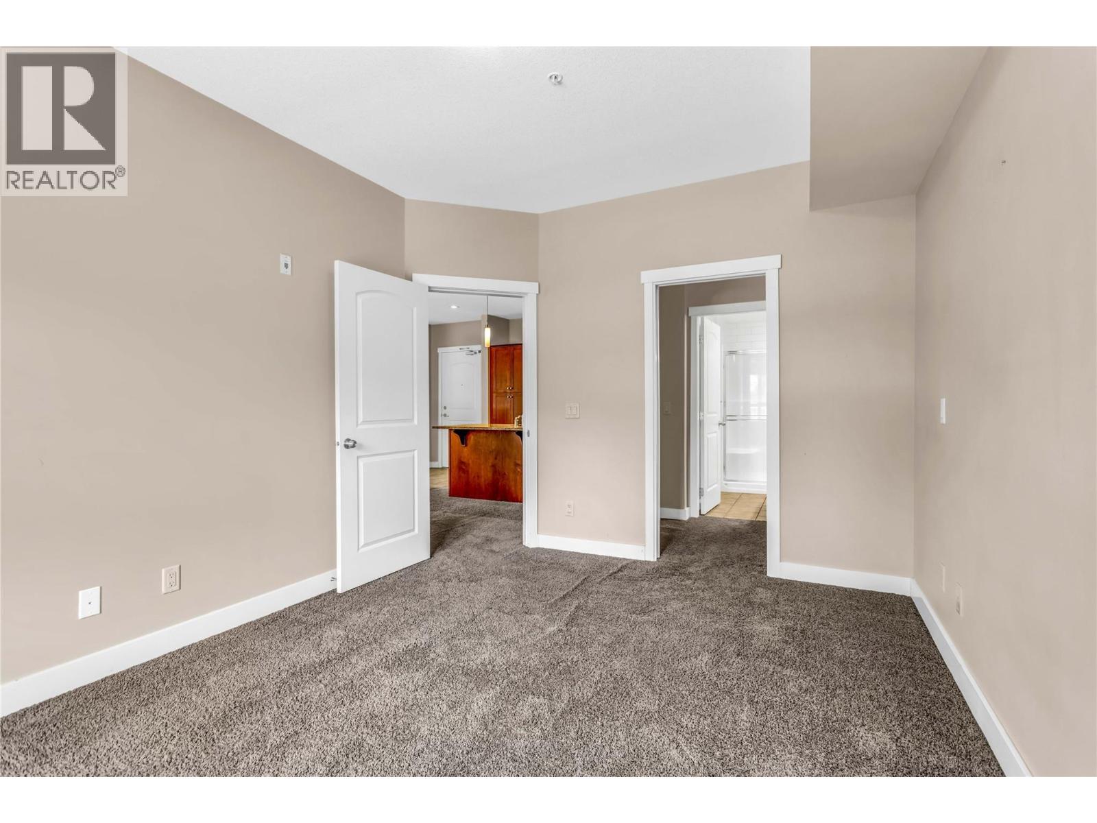 Picture for Unit #3215, 1990 Upper Sundance  Drive https://www.cirrealty.ca/reb/bc/8/10365048_7.jpg