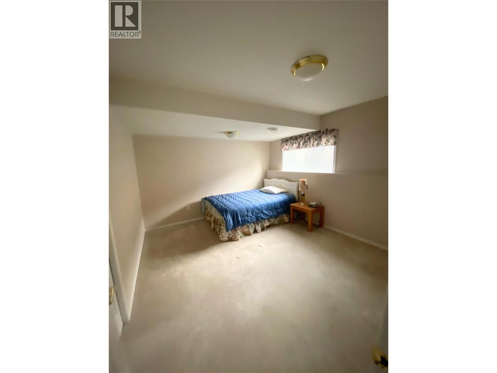 Picture for Unit #14, 2300 Silver  Place https://www.cirrealty.ca/reb/bc/8/10365118_18.jpg