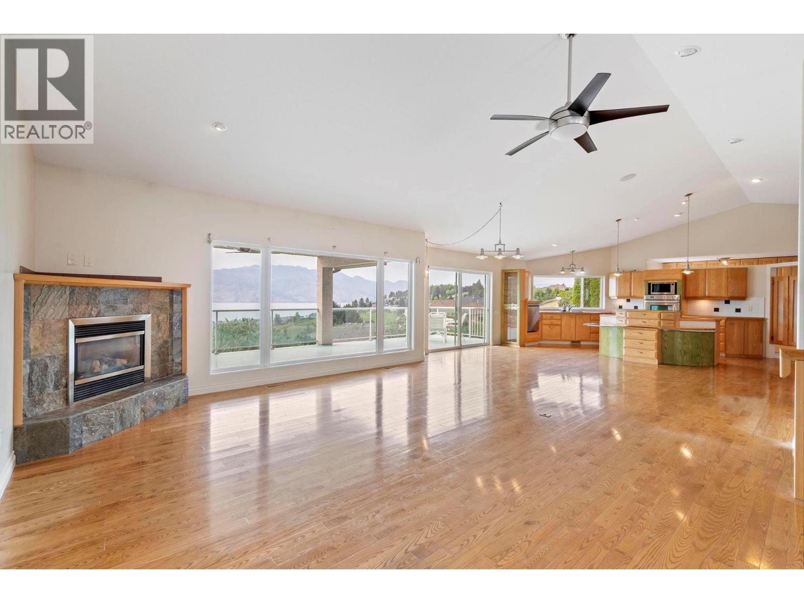 Picture for 1569 Gregory  Road https://www.cirrealty.ca/reb/bc/8/10365258_10.jpg