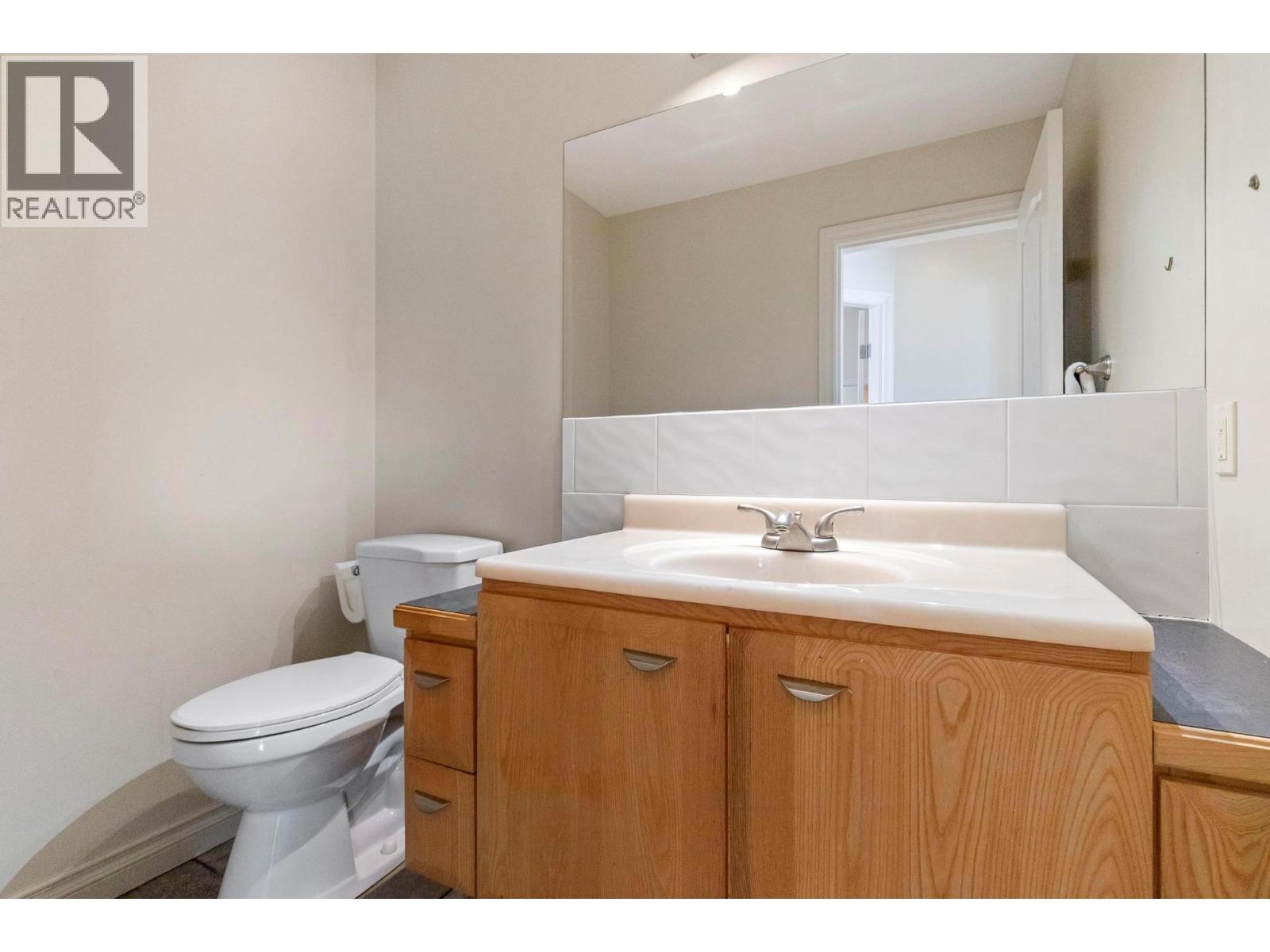 Picture for 1569 Gregory  Road https://www.cirrealty.ca/reb/bc/8/10365258_30.jpg