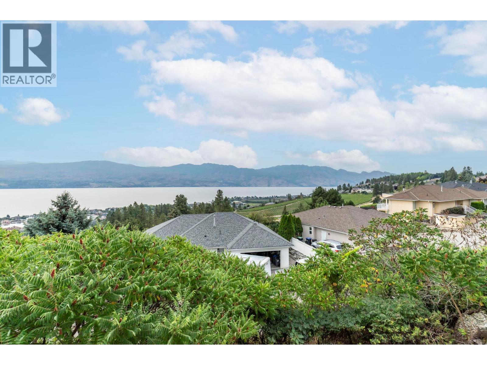 Picture for 1569 Gregory  Road https://www.cirrealty.ca/reb/bc/8/10365258_45.jpg