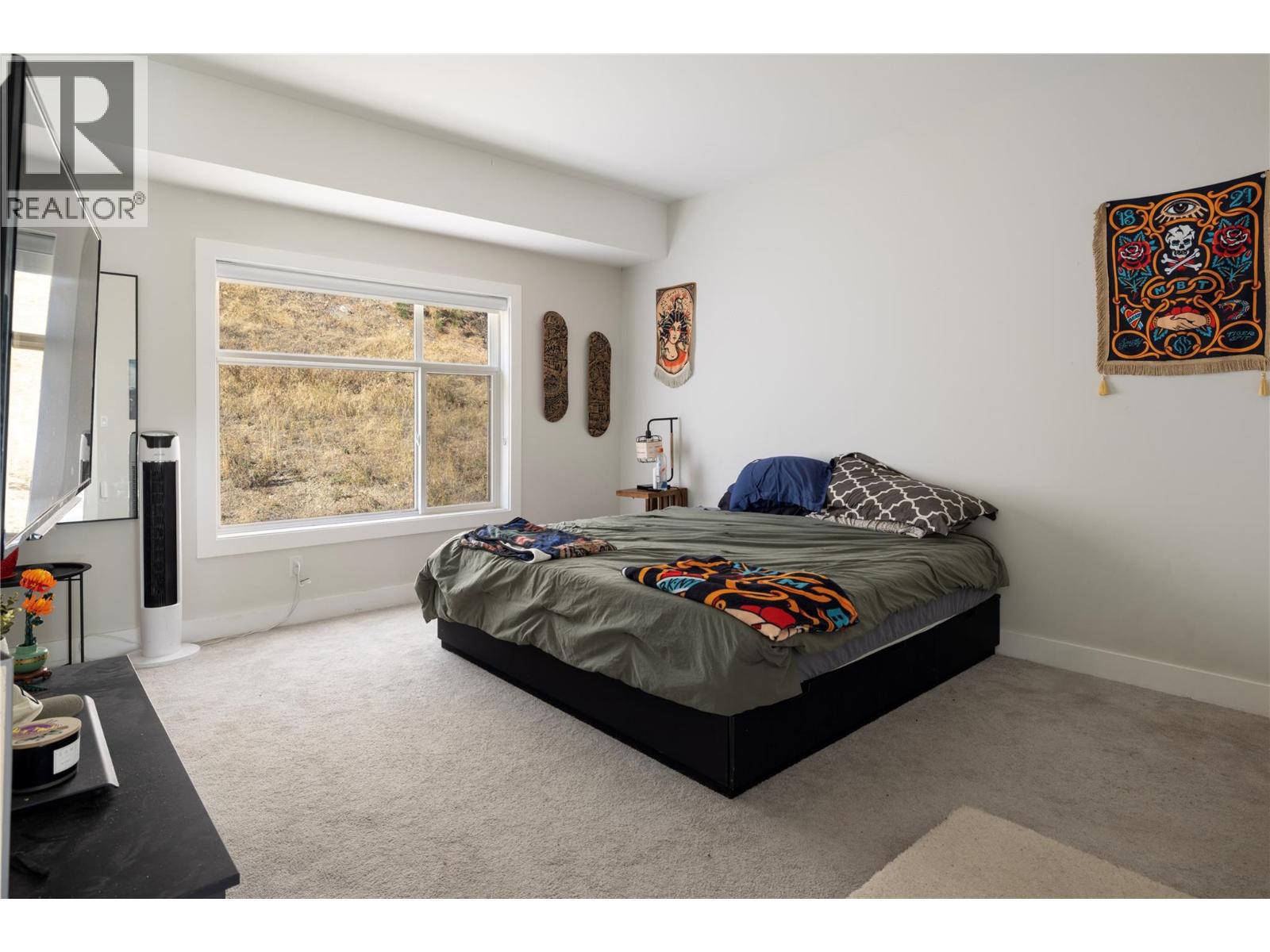Picture for Unit #16, 1136 Black Mountain  Drive https://www.cirrealty.ca/reb/bc/8/10365298_25.jpg